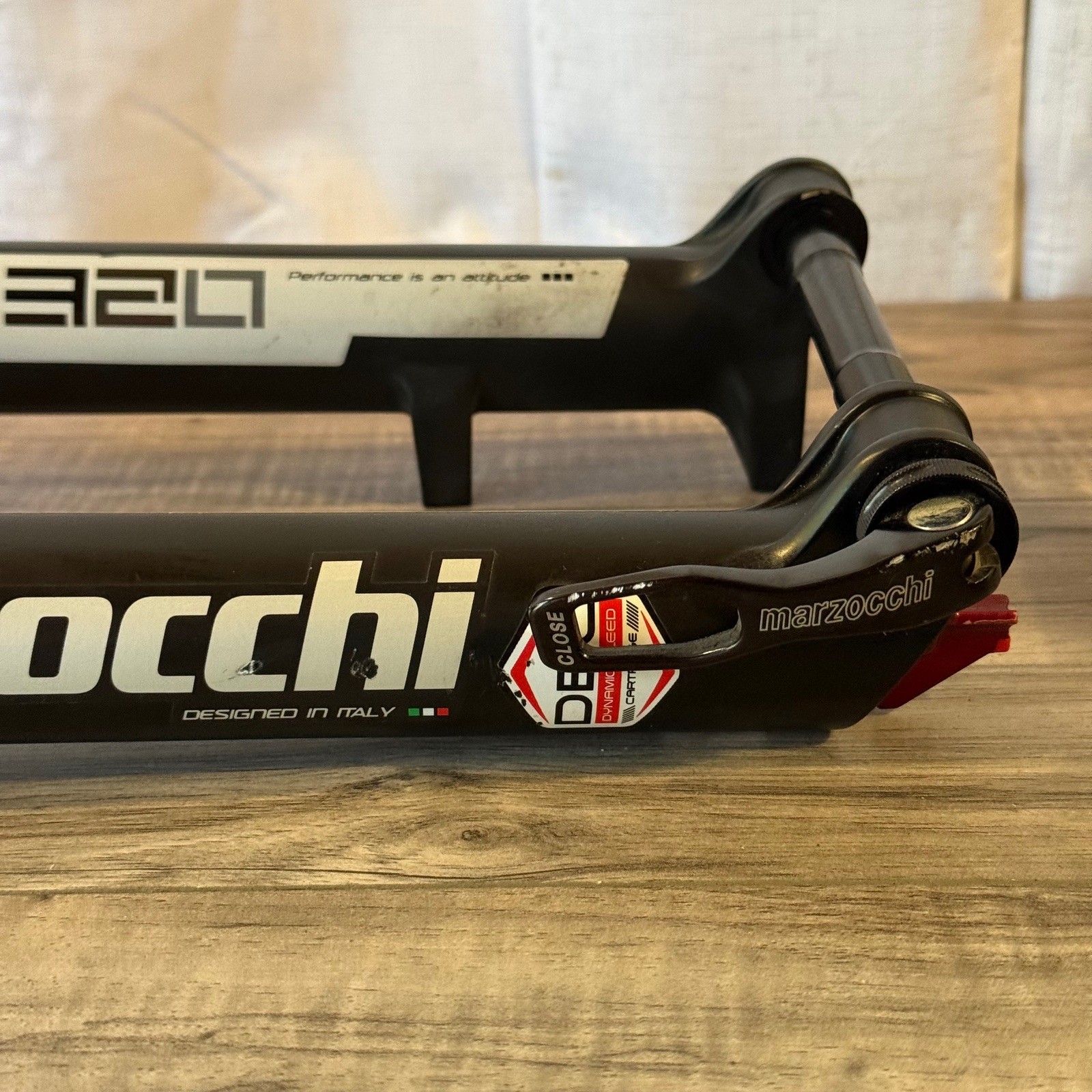Marzocchi 320 LR 27.5 650b Fork 170 Taper Steerer 15mm x 100 Thru-Axle Non-Boost