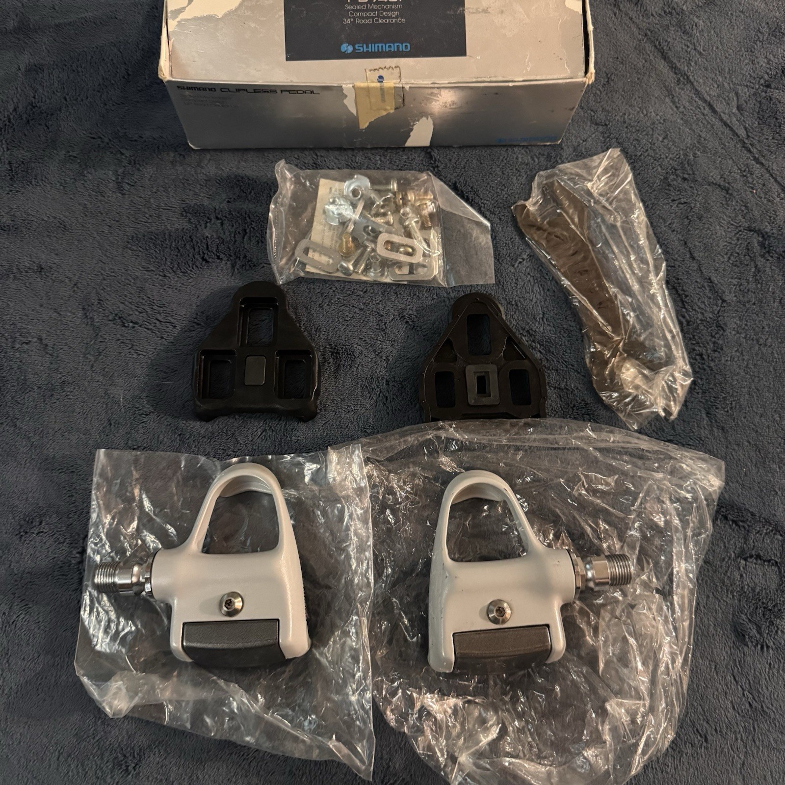 NOS Shimano Dura-Ace PD-7401 9/16 Clipless Pedals New Old Stock