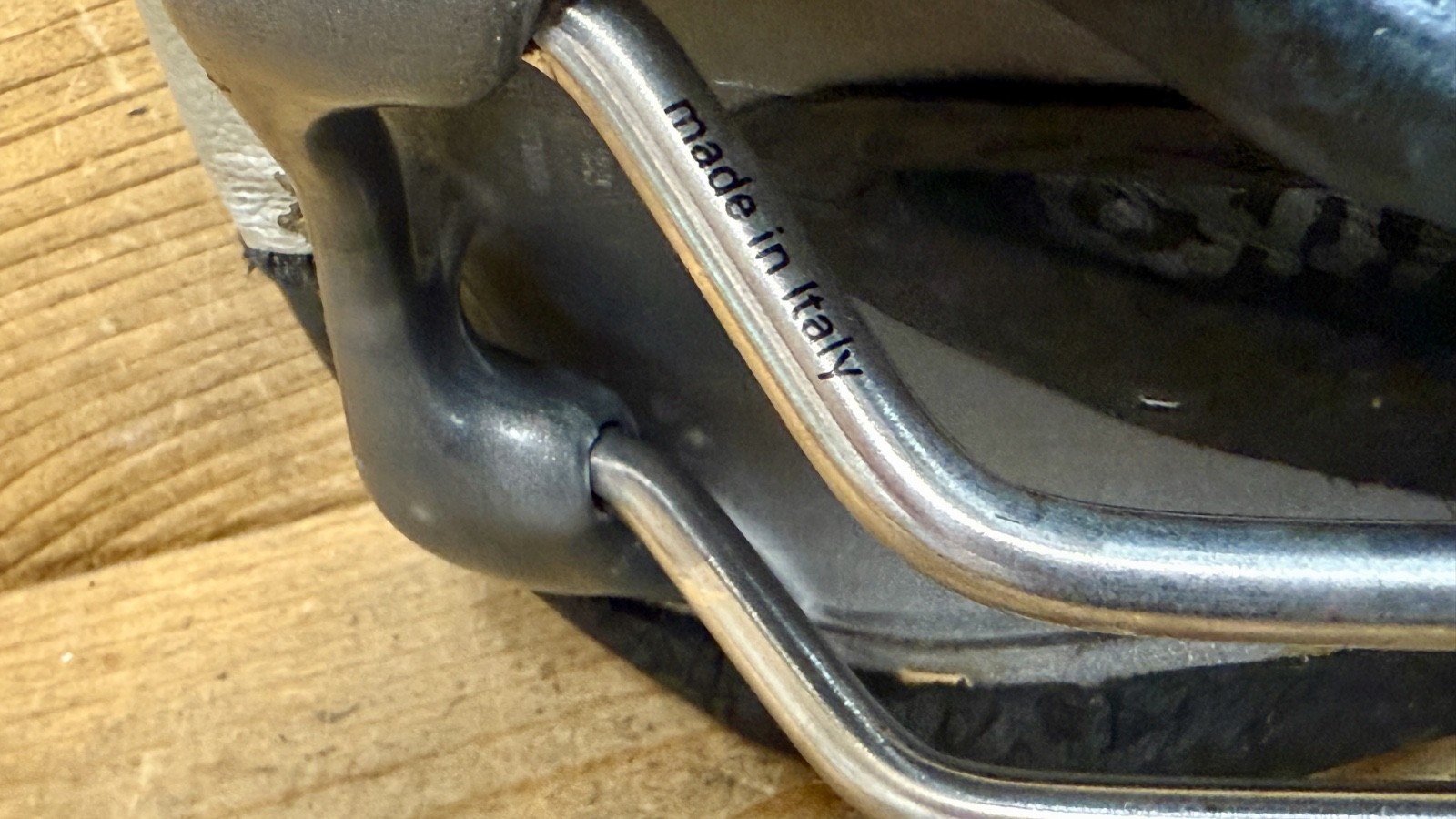 Terry Fly Gel Cutaway Leather Seat / Saddle Titanium Rails