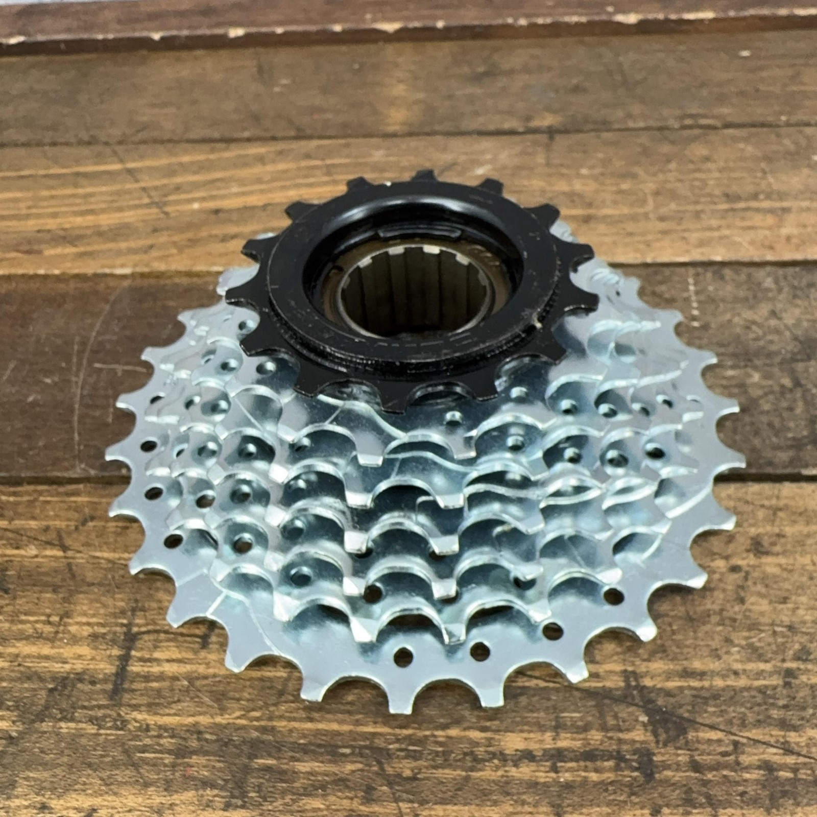 SunRace Freewheel 7 Speed 14-28T 28T Silver Steel Threaded Bike New Open Box