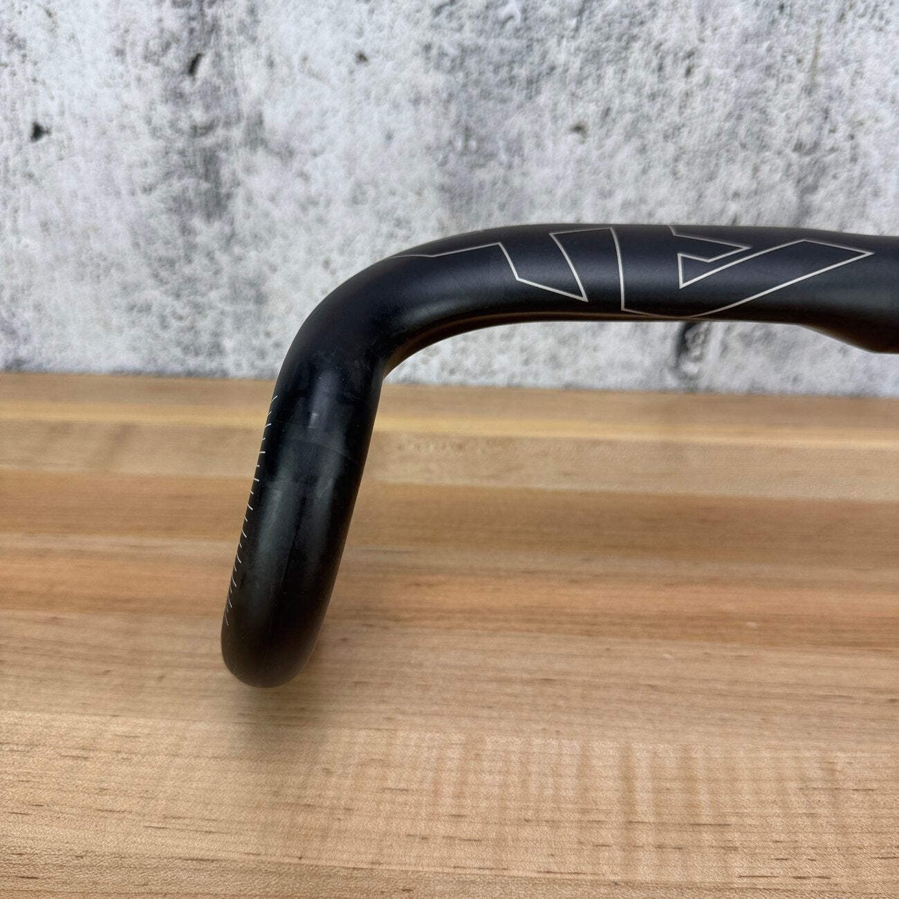 Low Mile! Easton EC90 AX Carbon 31.8mm 40/47cm 16 Degree Flare Handlebar 207g