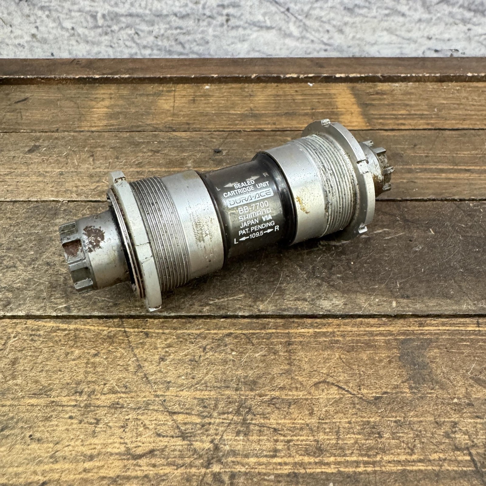 Vintage Shimano Dura-Ace BB-7700 Bottom Bracket 109.5mm Octalink V1 Japan Race