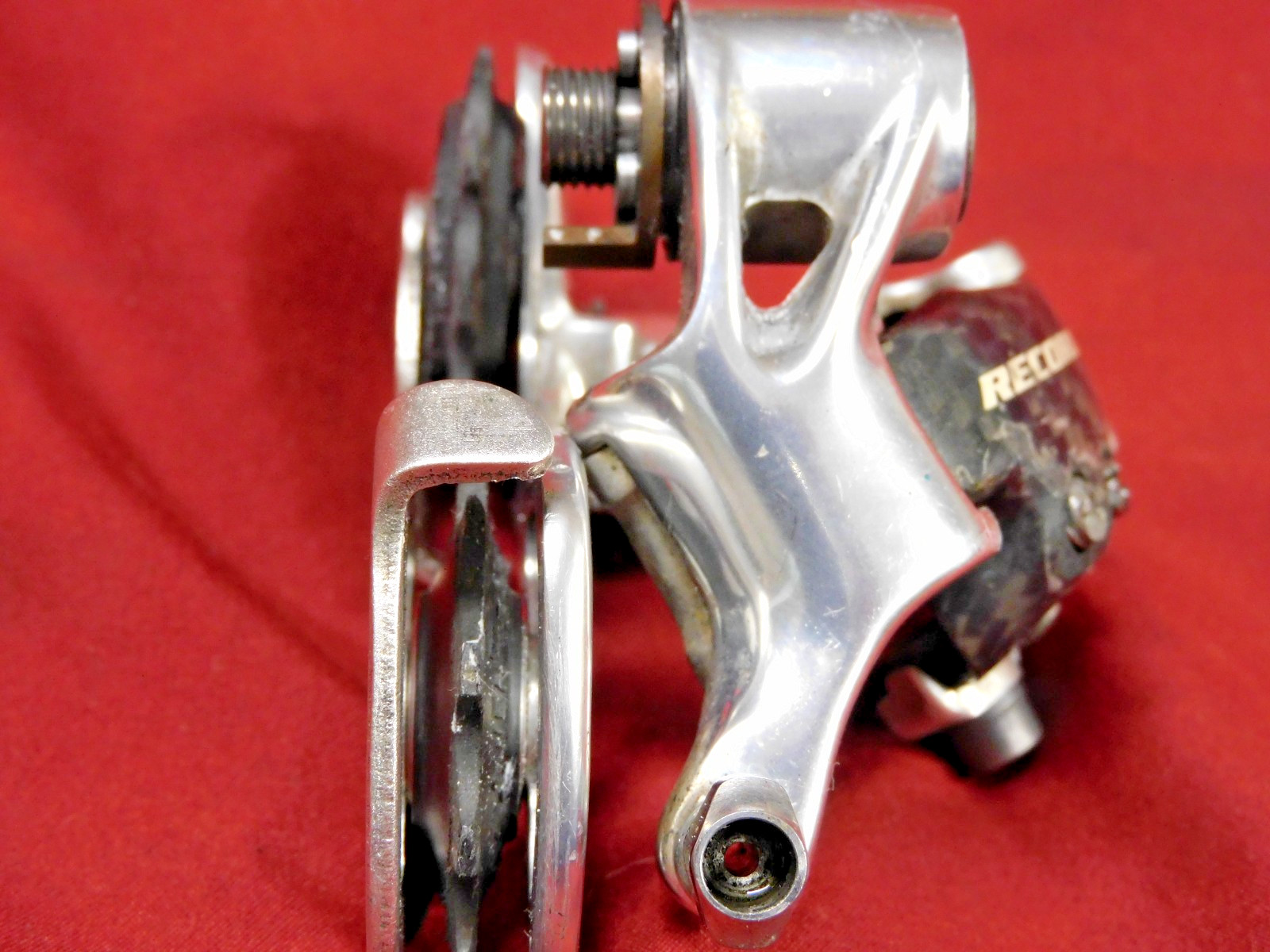 Campagnolo Record Carbon Titanium 10 Speed Short Cage Rear Derailleur RD00-RE210