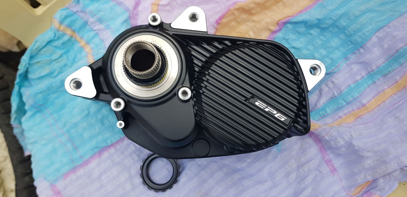 Shimano EP6 DU-EP600 250W 85Nm motor
