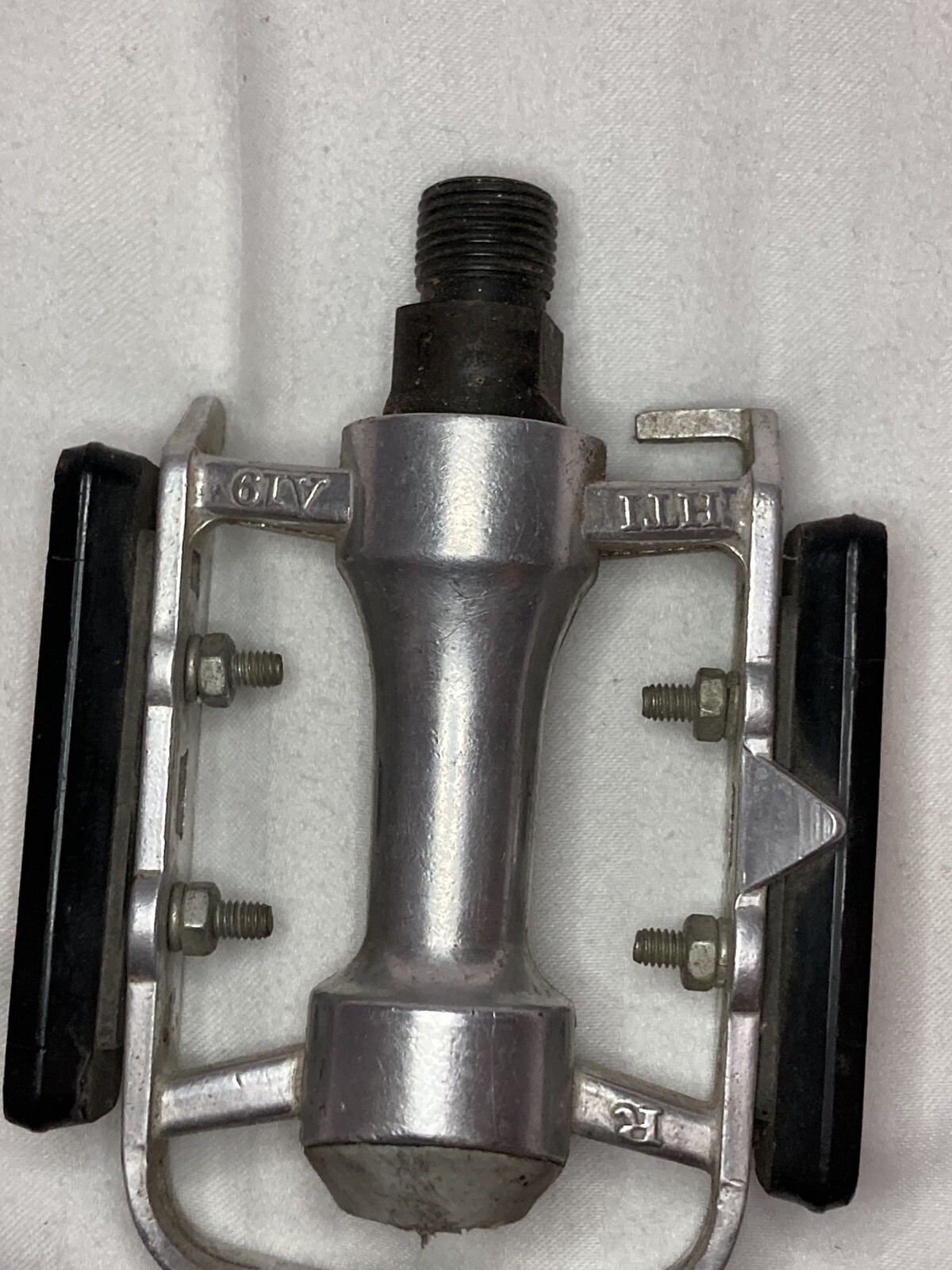 HTI A19 Pedal Right only