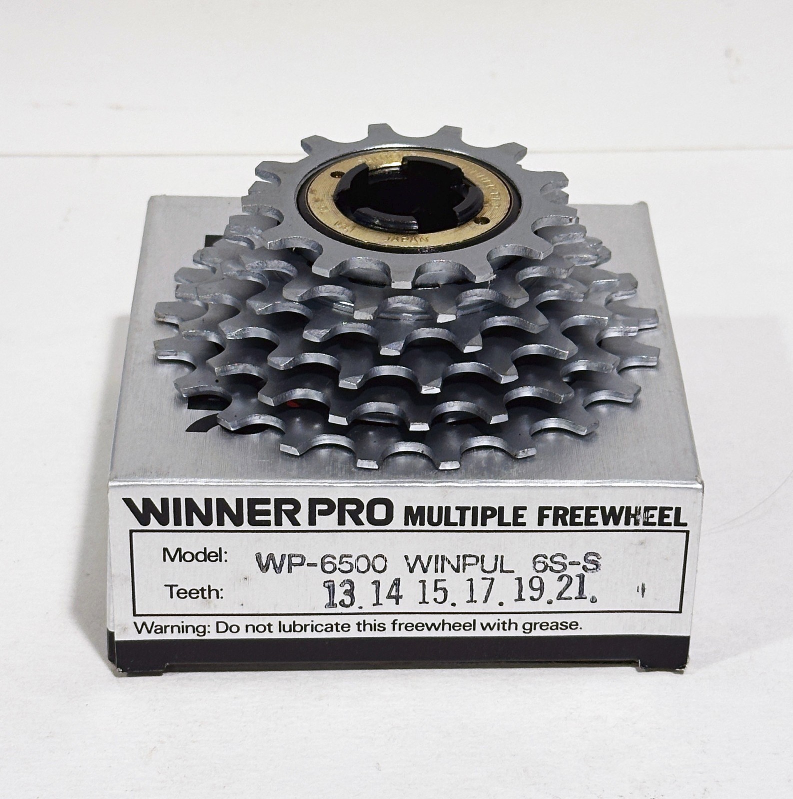 NOS Suntour Winner Pro 6-Speed Freewheel – 13×21 – Silver – WP-6000 – Silver
