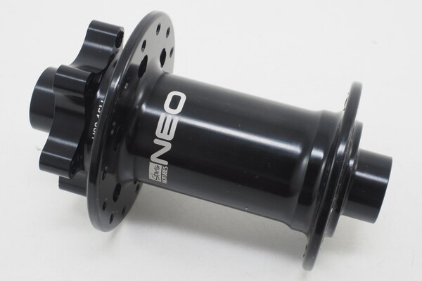 NEW! Stan’s NoTubes Neo Bicycle Front Hub 15×100 TA 6 Bolt Disc 28 Hole ZH0395