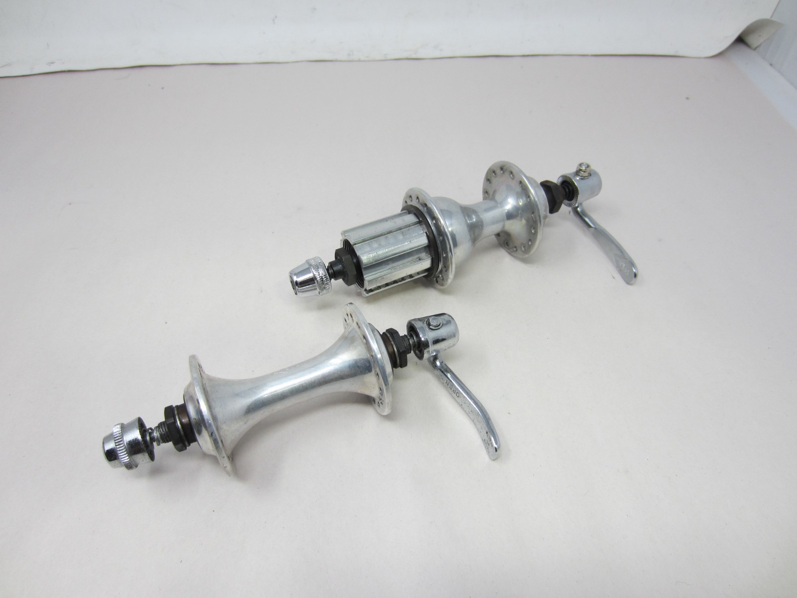 Campagnolo Veloce 32 Hole 100/130mm 8-12 Speed Bike Bicycle Quick Release Hubset