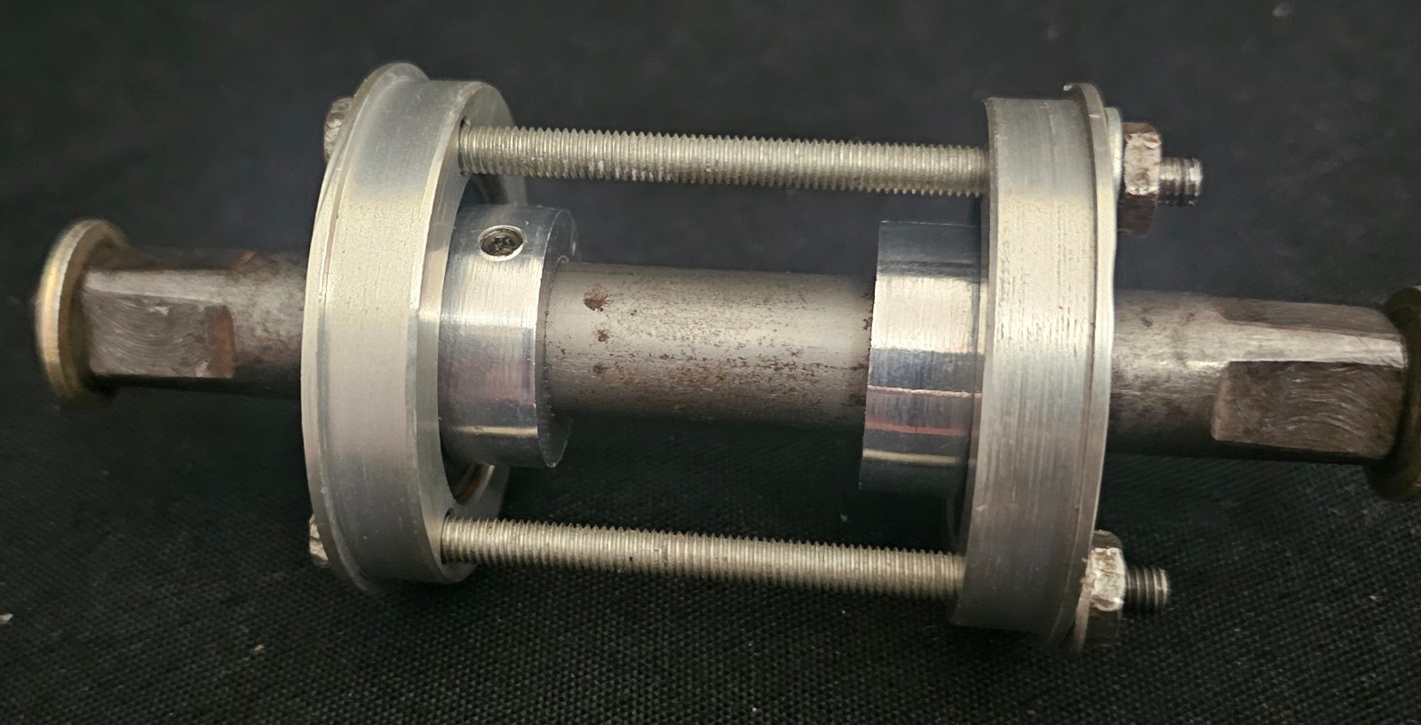 Vintage 1980s Bullseye Bottom Bracket Sealed Bearing Square Taper