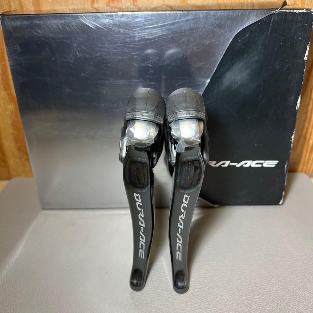 Shimano Dura Ace ST 9001 STI Shift Brake Levers Pair With Cables NEW