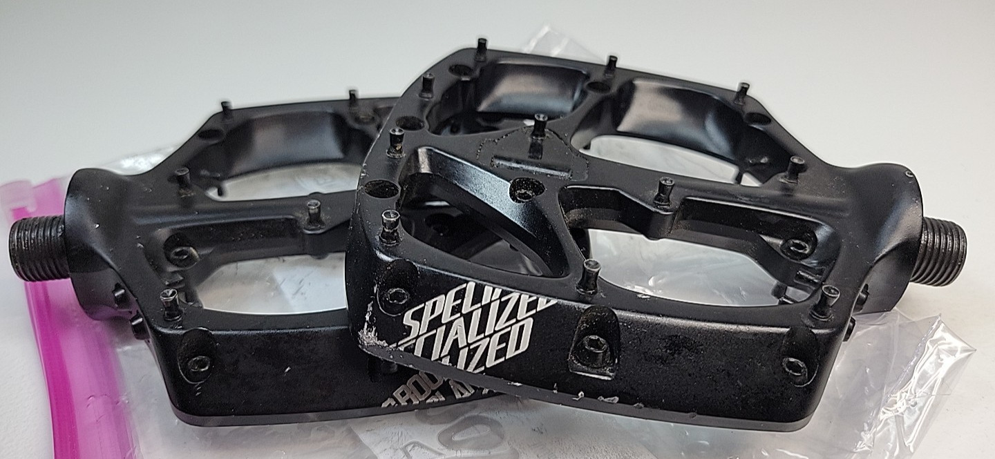 Used Specialized Boomslang Black Pedals Left & Right READ!