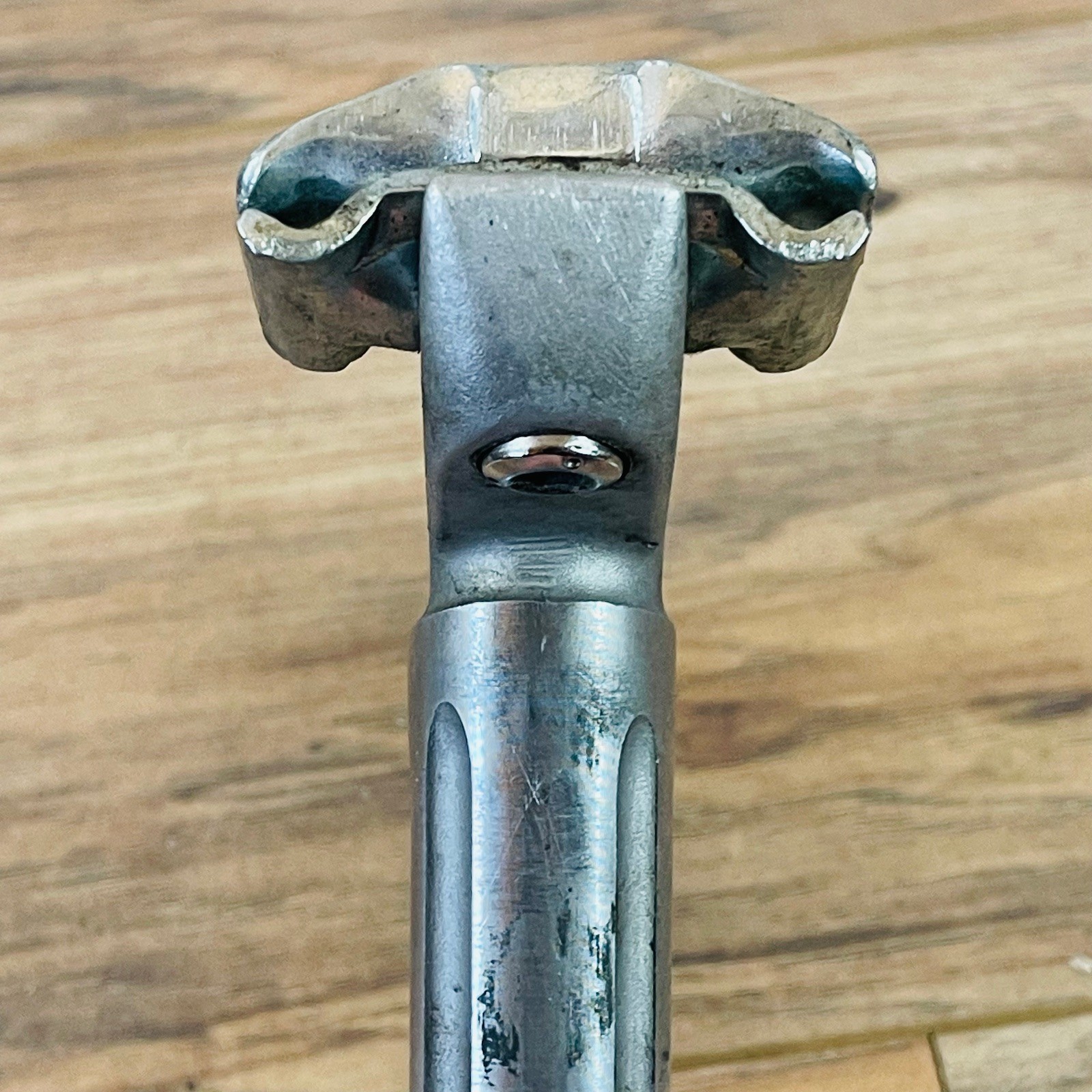 SR Sakae Laprade Fluted Aluminum Seatpost 26.8 x 190 Silver