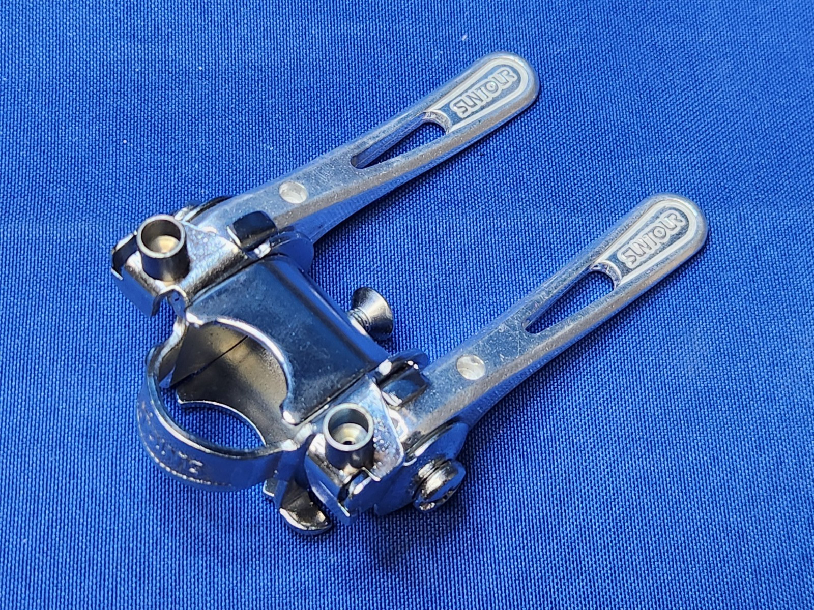 SUNTOUR CYCLONE MK II Symmetric Shifter Lever Set Down tube Friction clamp 1 1/8