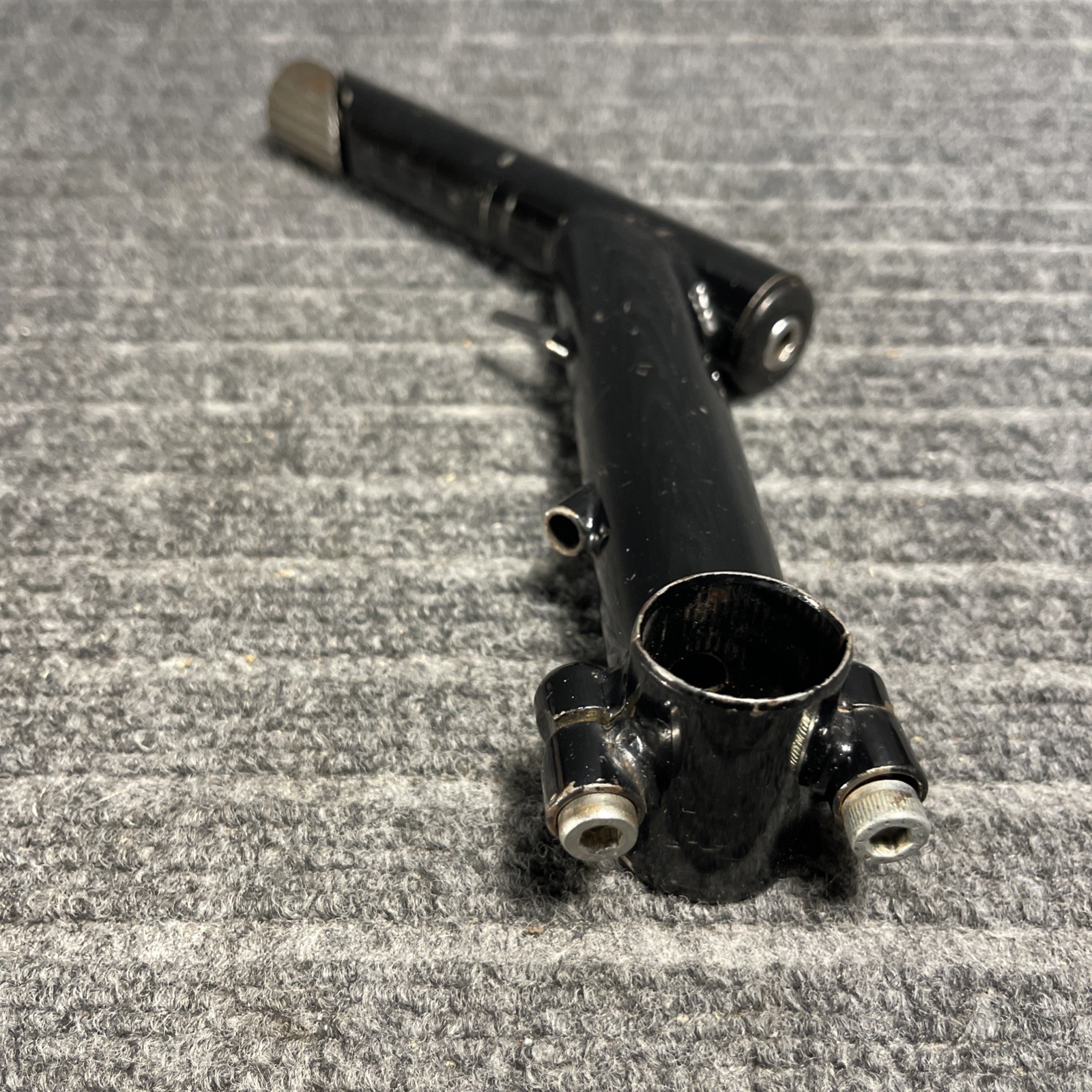 GT 1″ Quill Stem 25.4mm Clamp 135mm 2-Bolt Faceplate w/ Cable Pass Thru MTB
