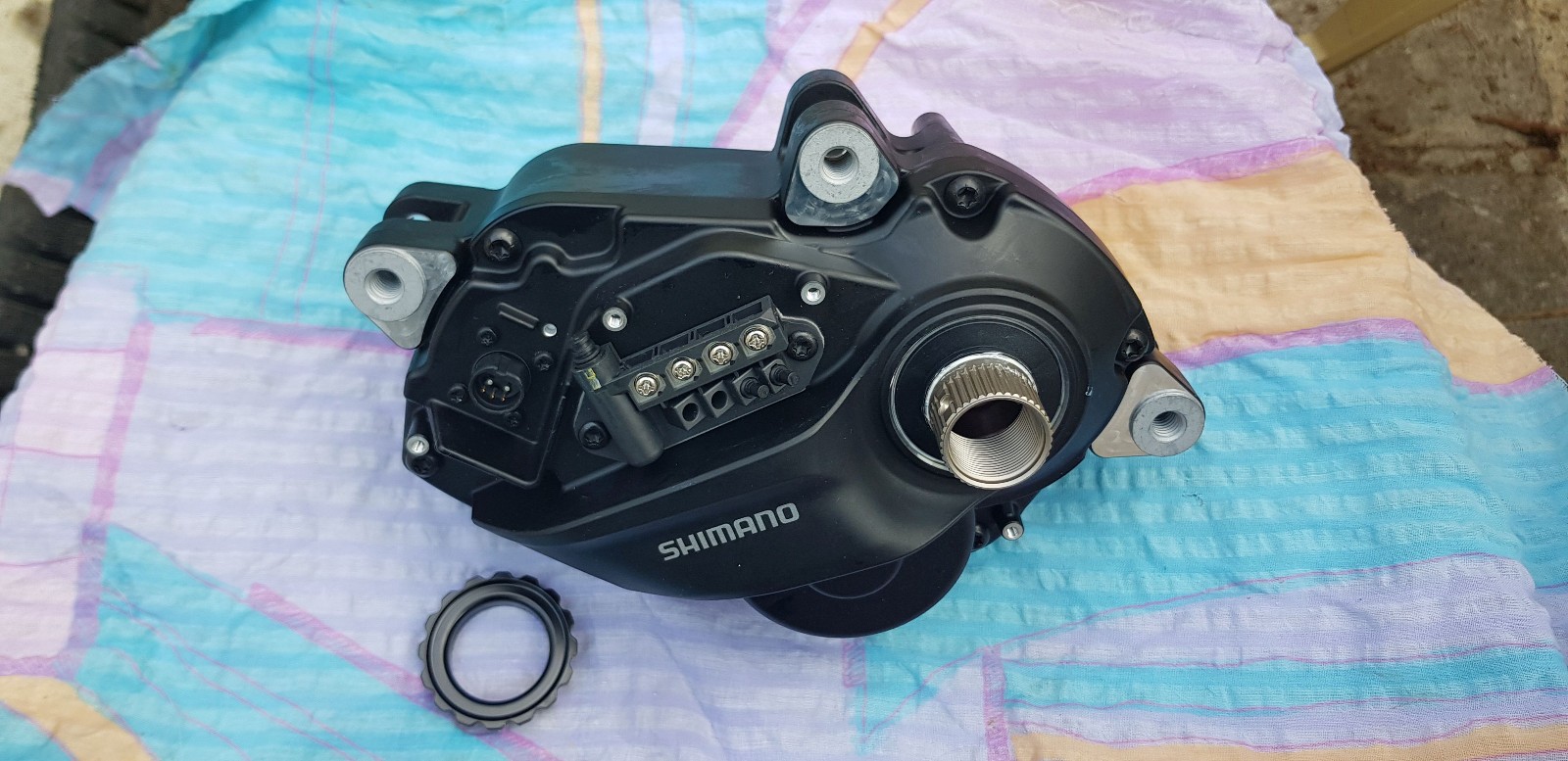 Shimano EP6 DU-EP600 250W 85Nm motor