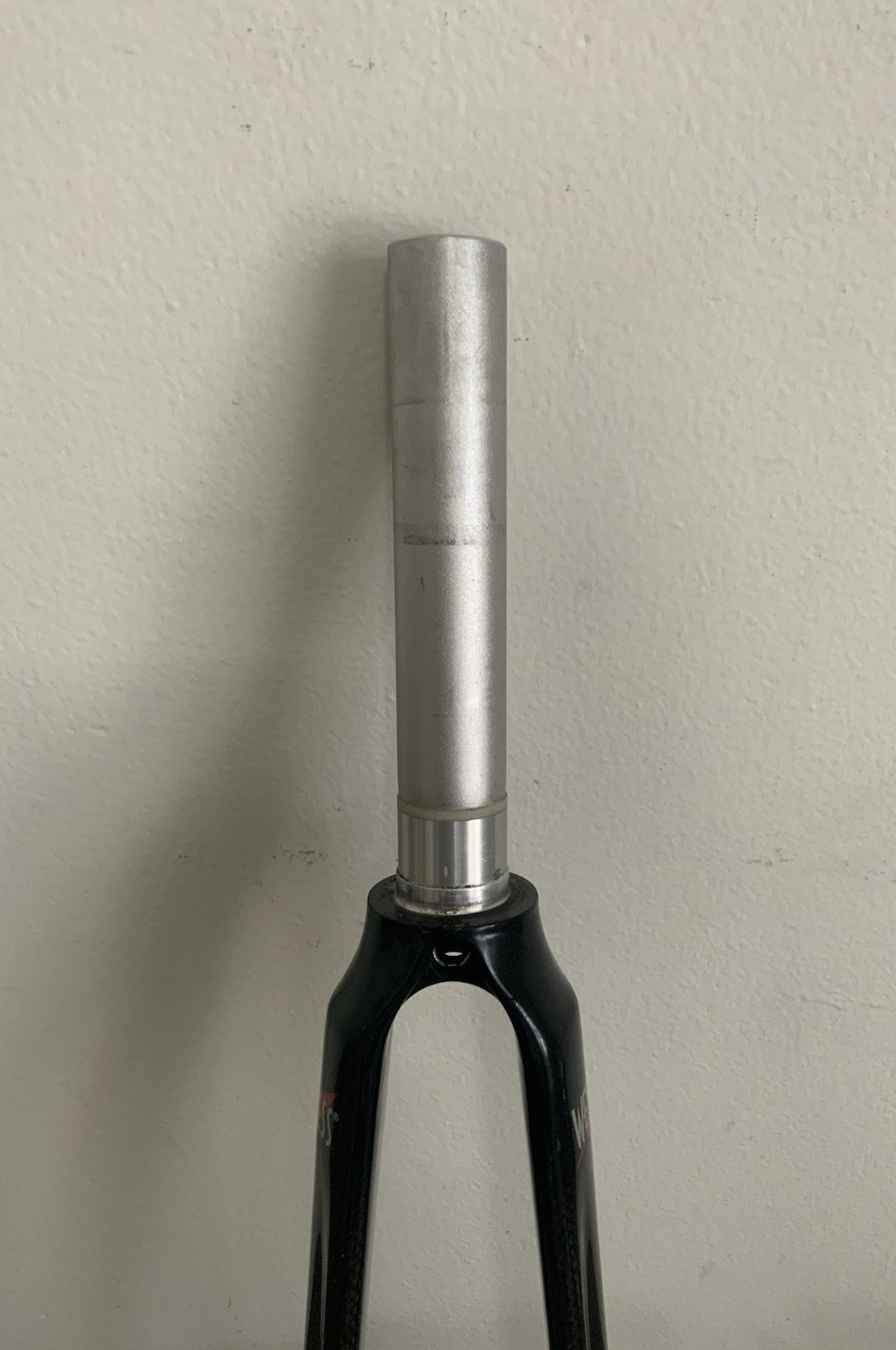 WEYLESS CARBON FORK 700C 1 1/8 INCH THREADLESS 163 MM STEERER 570 GRAMS