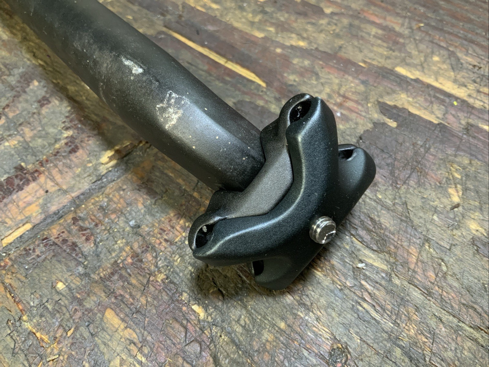 Kalloy 27.2 x 350mm Single Bolt Black MTB Seatpost Seat Post