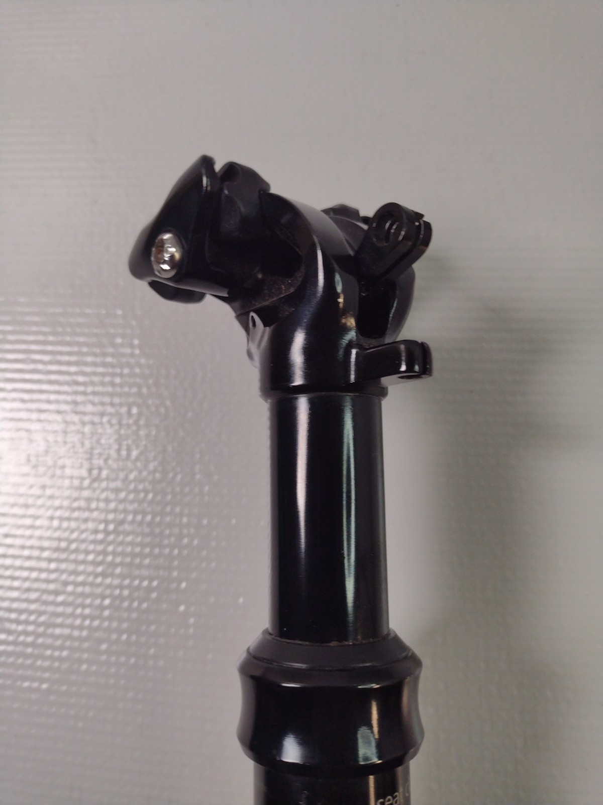 Dropper Seat Post (Specialized)? 23-24mm Incomplete For Parts Very Clean