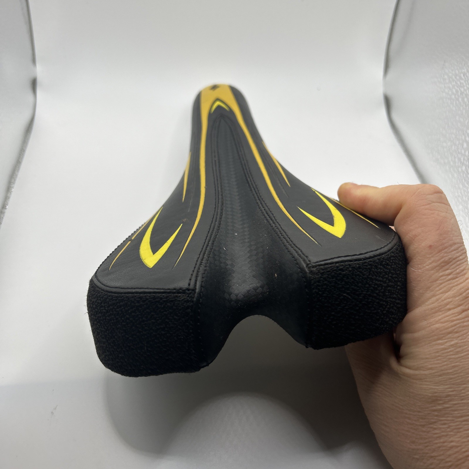 Specialized Saddle Seat VL-2130 Black And Mustard Yellow Used