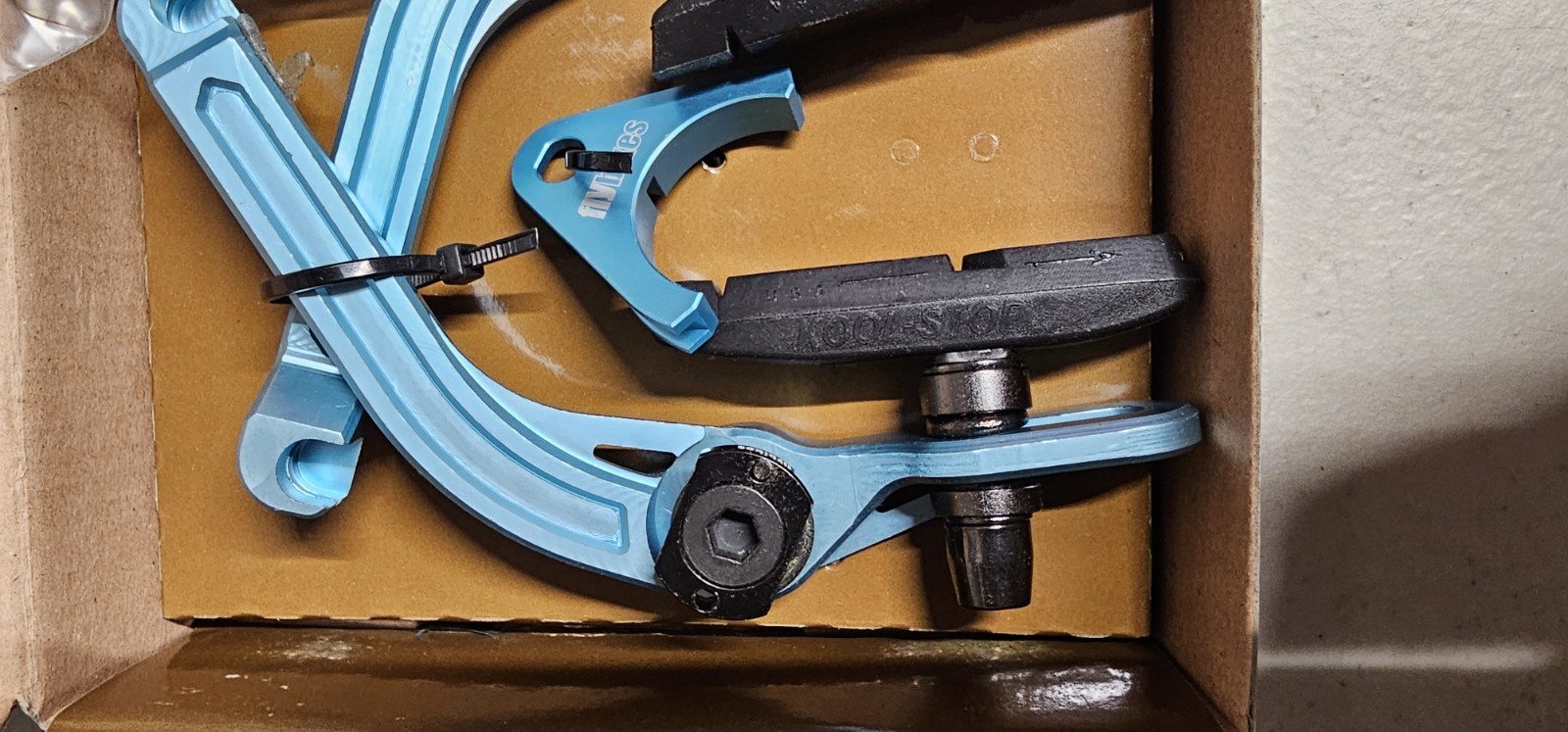 NOS RARE CNC Flybikes BMX Rear Blue w/Blk Kool StoPads BR4546
