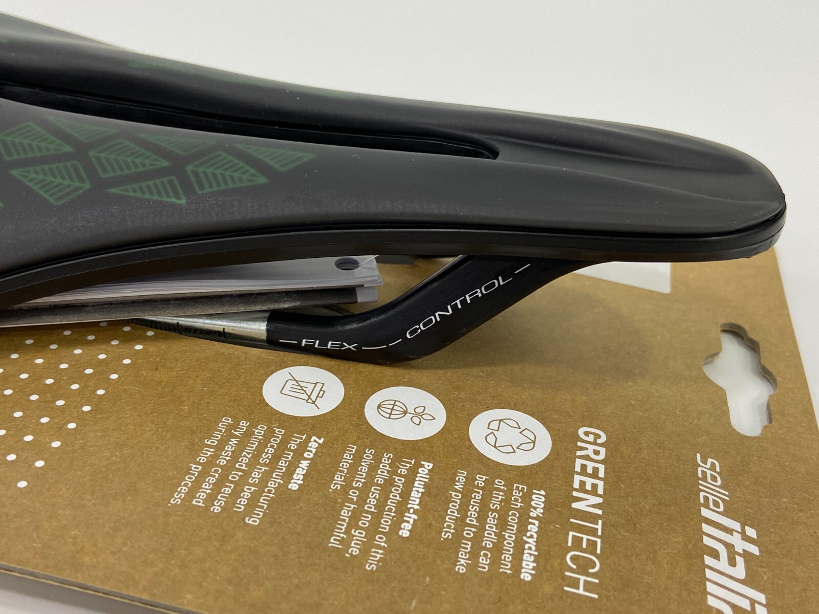 Selle Italia Model X Leaf Superflow L3 145x245mm Fec Alloy Rail Saddle