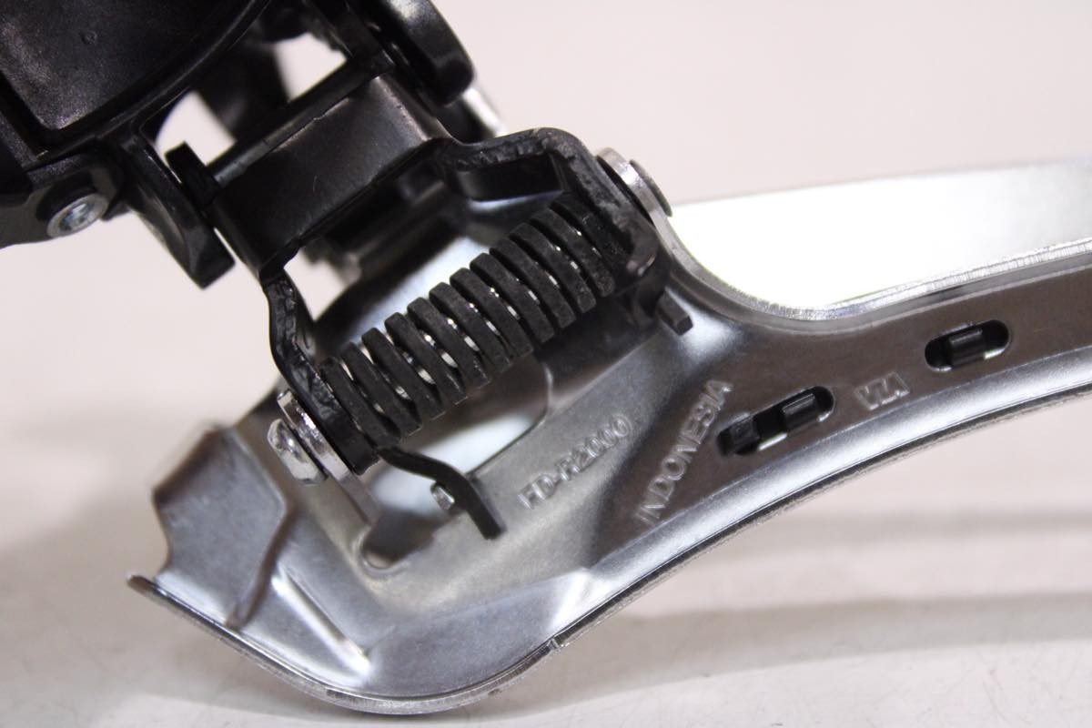 Shimano Claris R2000 2×8 Groupset 175mm 50/34T GS Square BB-UN300 Road Bike