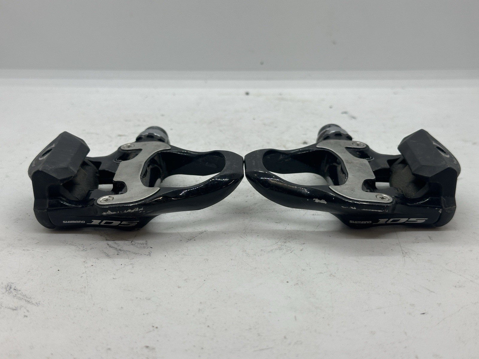 Shimano 105 PD-5700 Clipless Road Bike Pedals Black