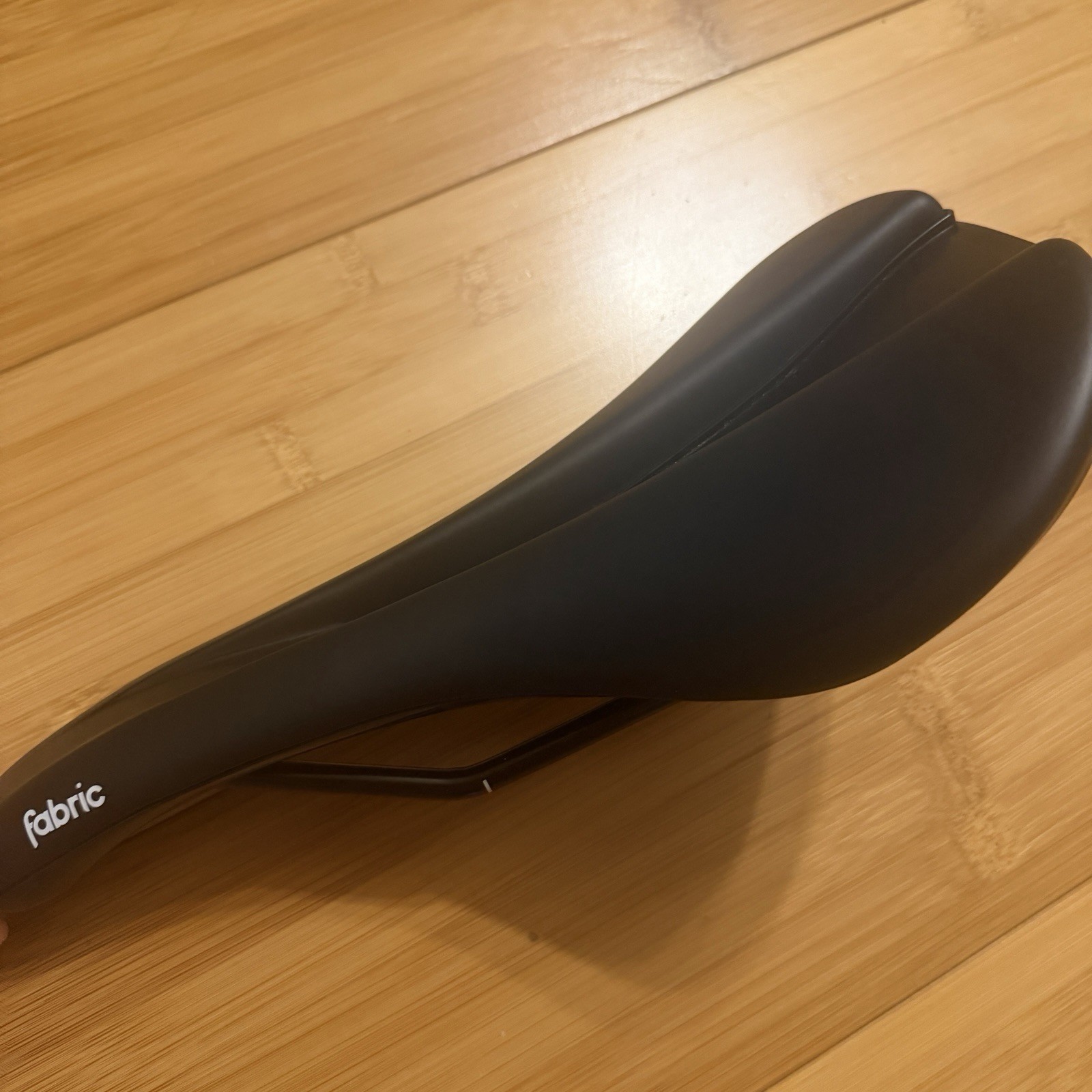 Fabric Line Sport Shallow Saddle 142mm x 282mm Steel rails