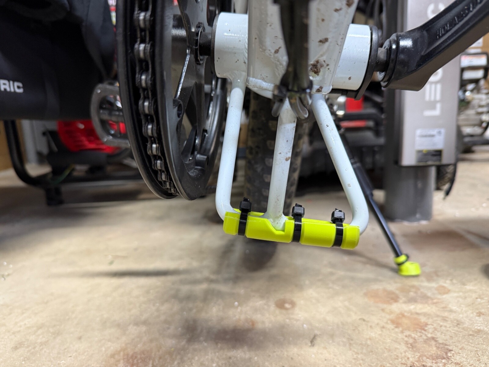 Lectric XP4 – XP3.0 Step-Thru & Step Over Resting Bar Protector