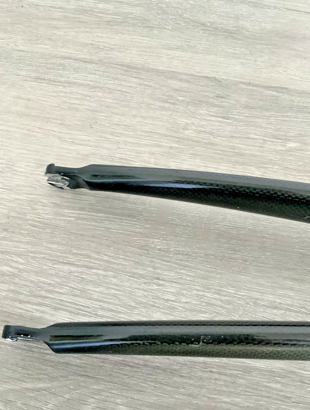 WEYLESS CARBON FORK 700C THREADLESS 1 1/8 542 GRAMS 258 MM STEERER
