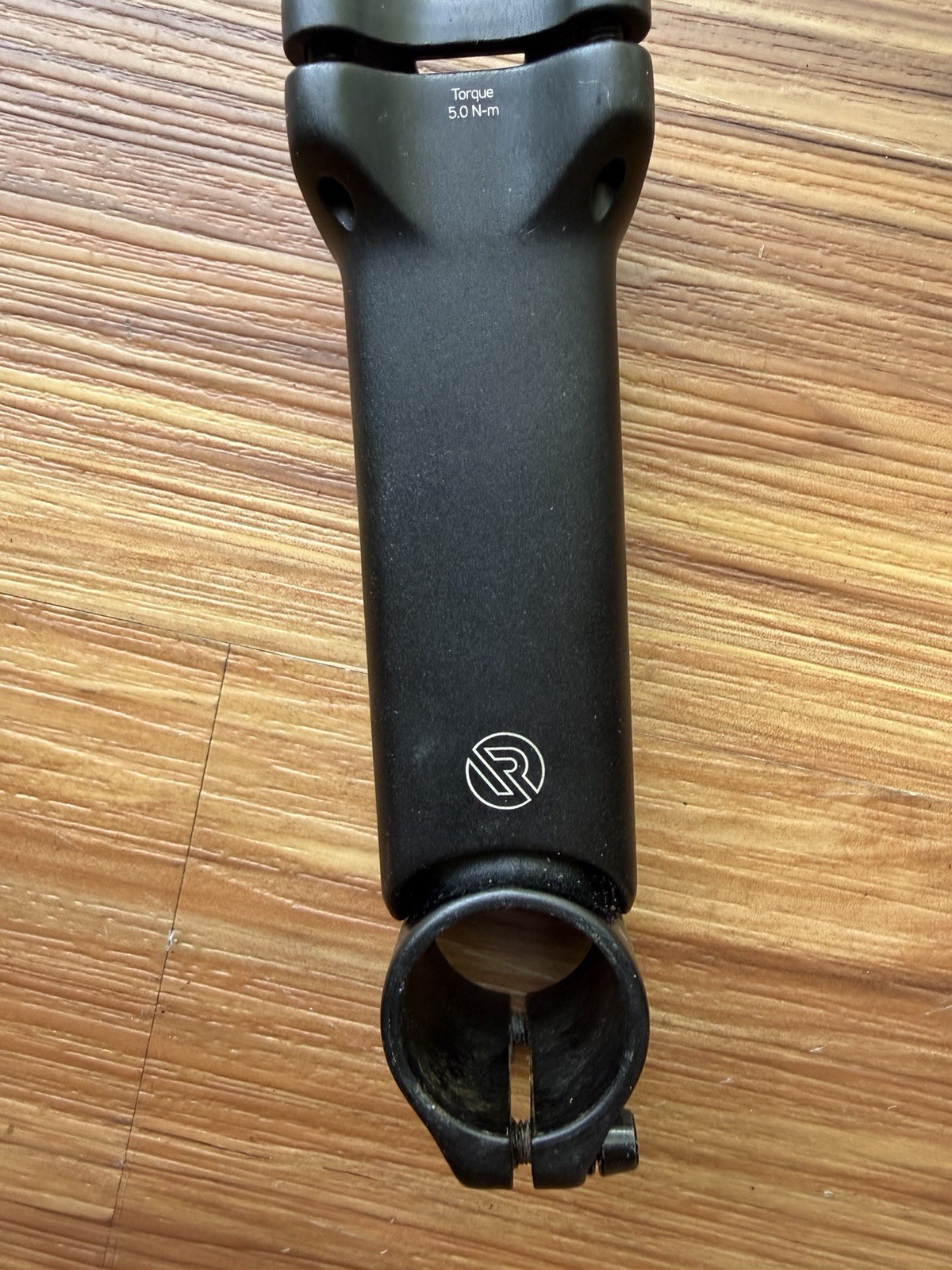 Redshift ShockStop Stem. 120mm Long. + /-6 Deg. 31.8mm Clamp. 1-1/4” Steer Tube