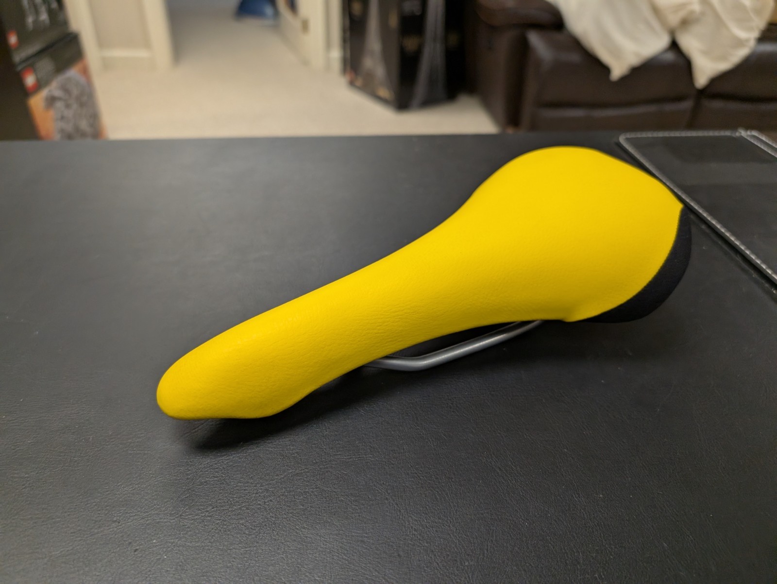 NOS 2001 Selle San Marco 275mm x 132mm Saddle YELLOW Cro-Moly Rails NEW