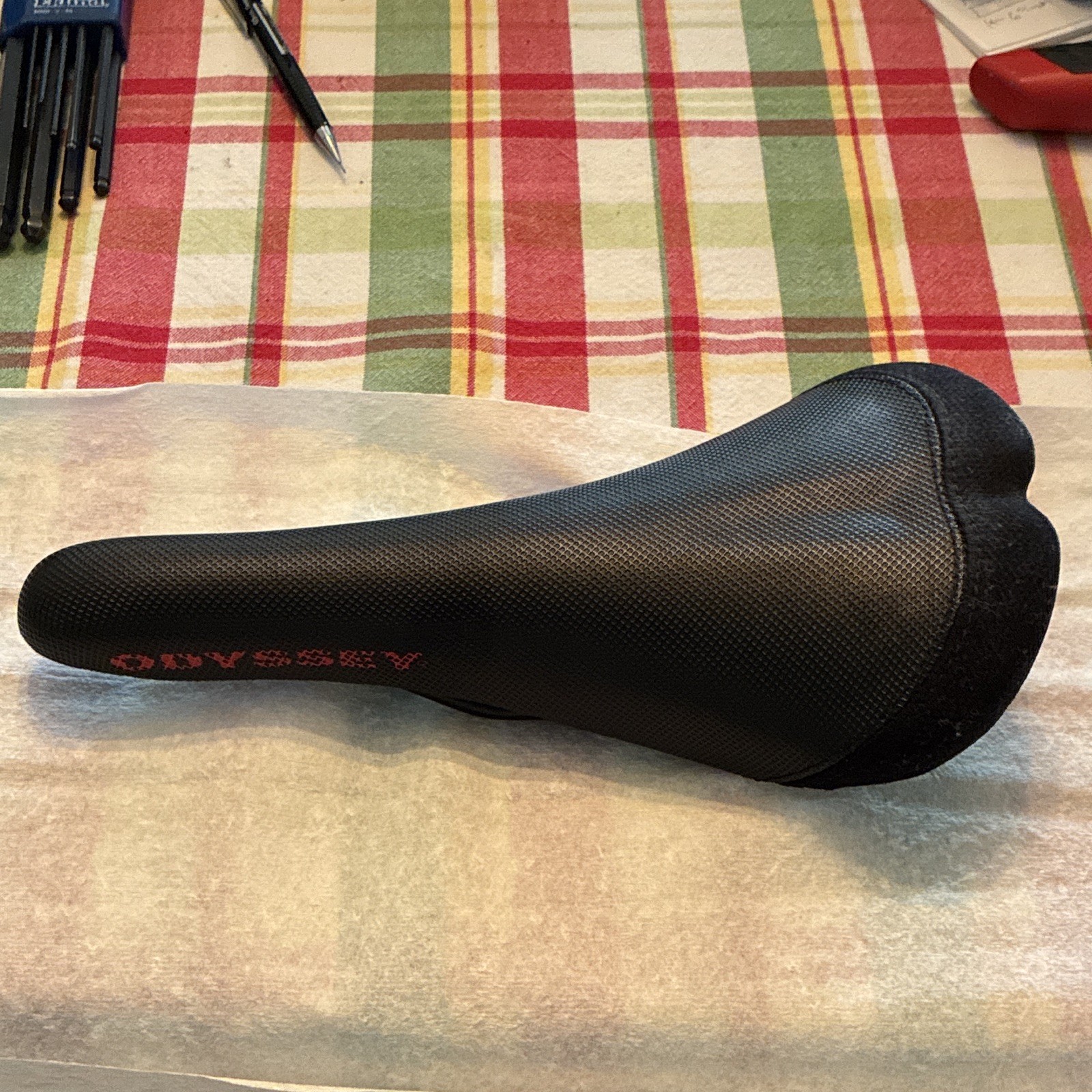 Odyssey Odyssey Pro BMX Saddle/Seat Black Red Logo Synthetic/Steel/Plastic