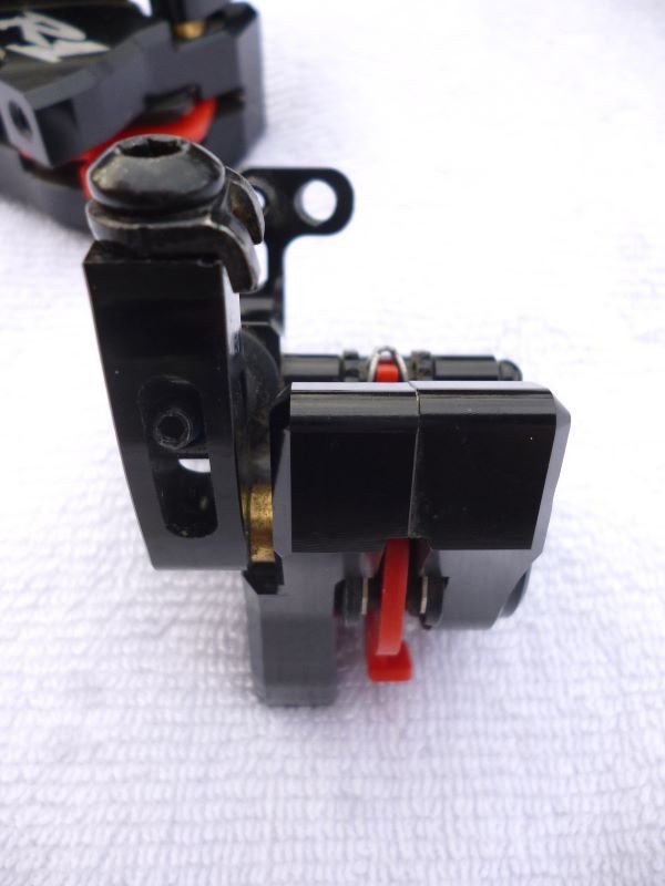 EVOSID Flat Mount Cable Actuated Hydraulic Disc Brake Calipers in Mint Condition