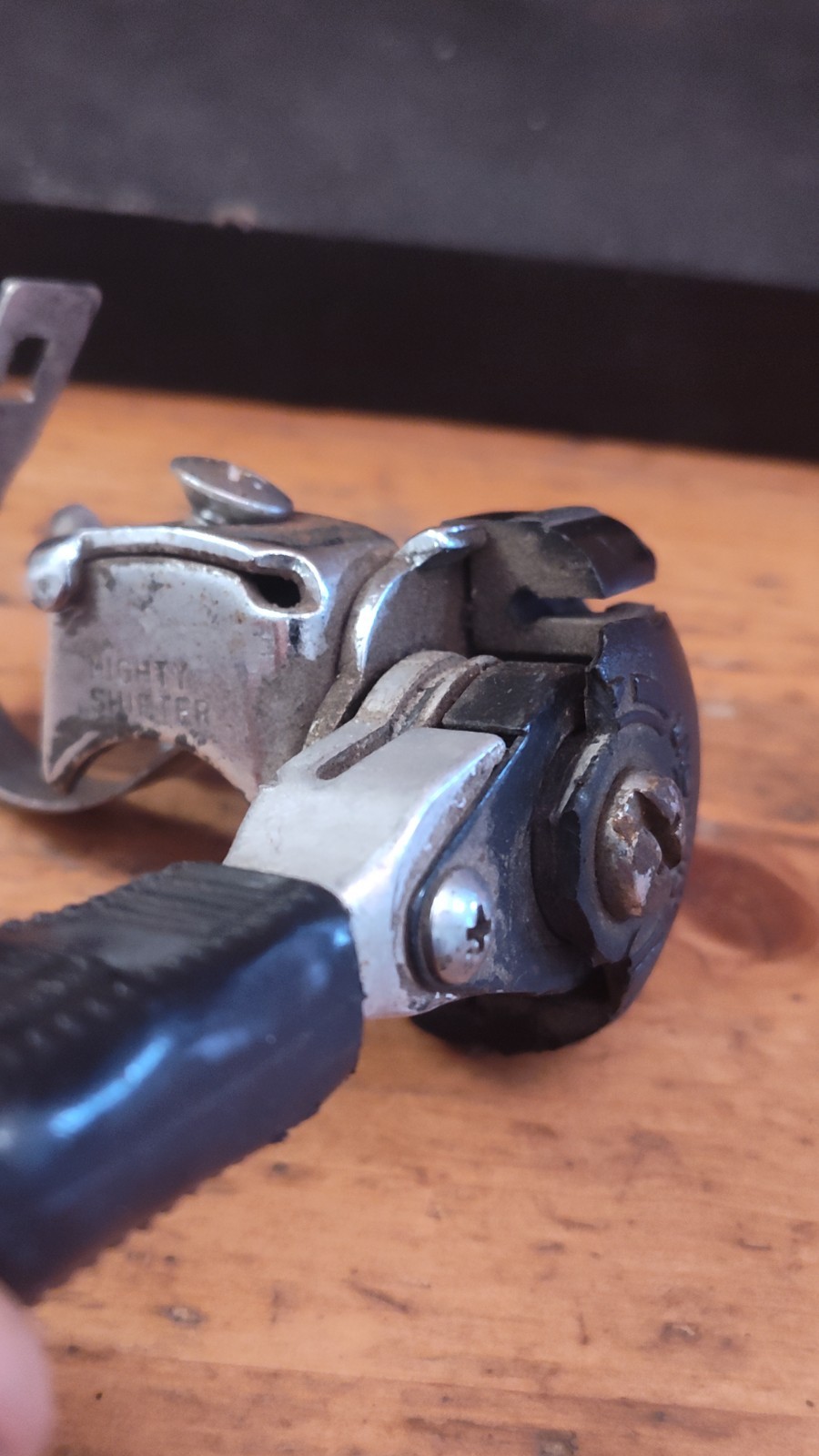 Early Version Suntour Mighty Power Thumb Shifter