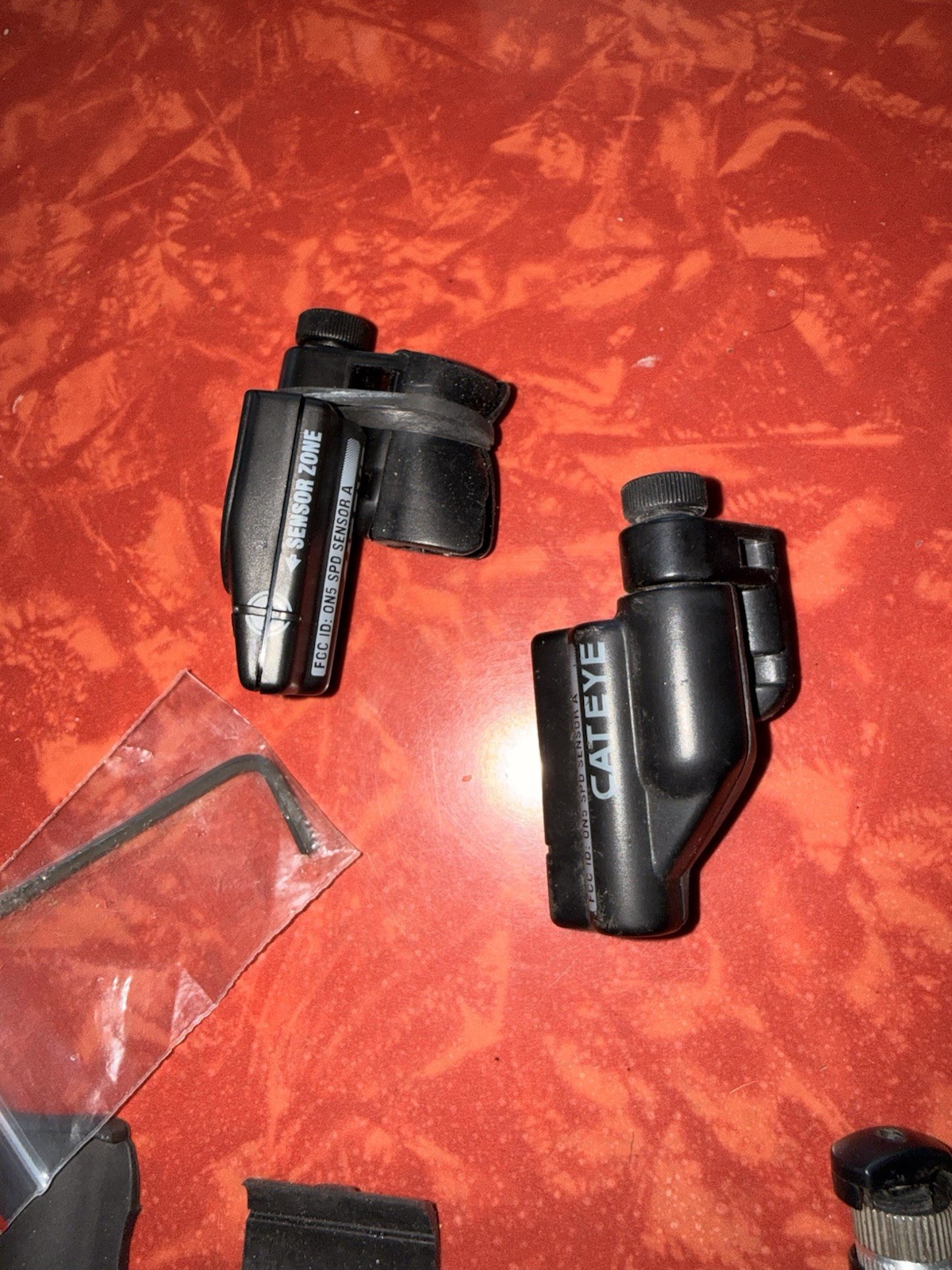 (5) Cateye Vectra CC-vt100w Parts Wireless speedometer