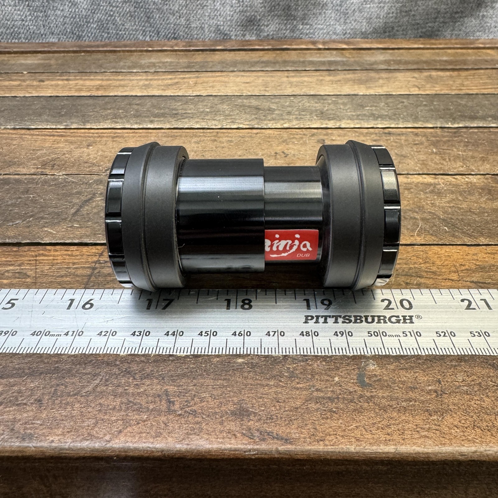Token BB4629 Ninja DUB Bottom Bracket PF30 Press Fit 29mm Black MTB Bike