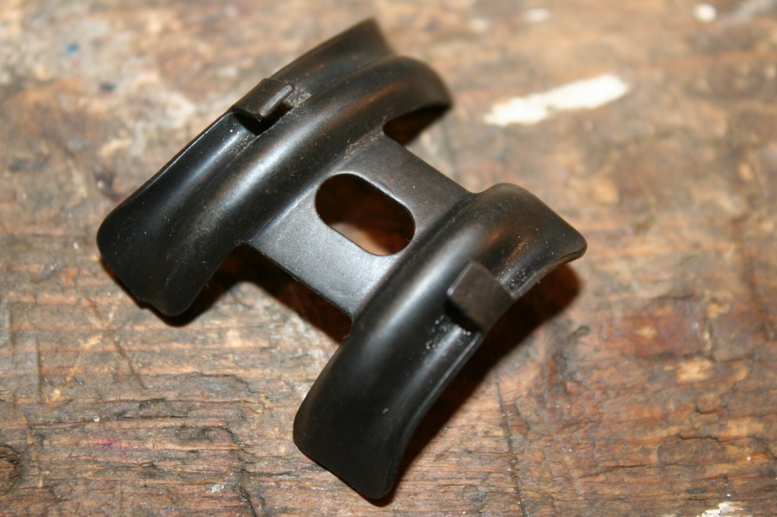 NOS CAMPAGNOLO Bottom Bracket Metal Cable Guide • Part #1134078 New-in-Package