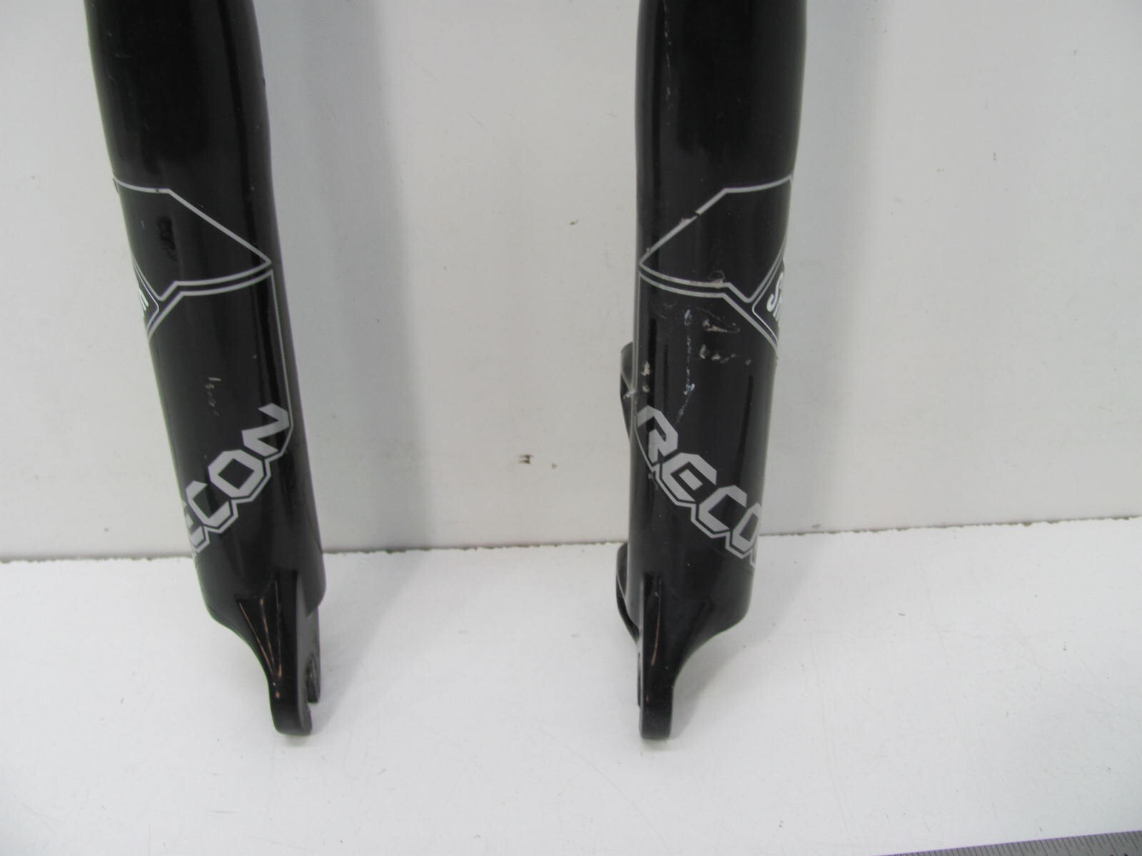 FUJI BELLE 2.0 A6 ALUMINUM 2012 MOUNTAIN BIKE PARTS ROCKSHOX RECON SILVER FORKS