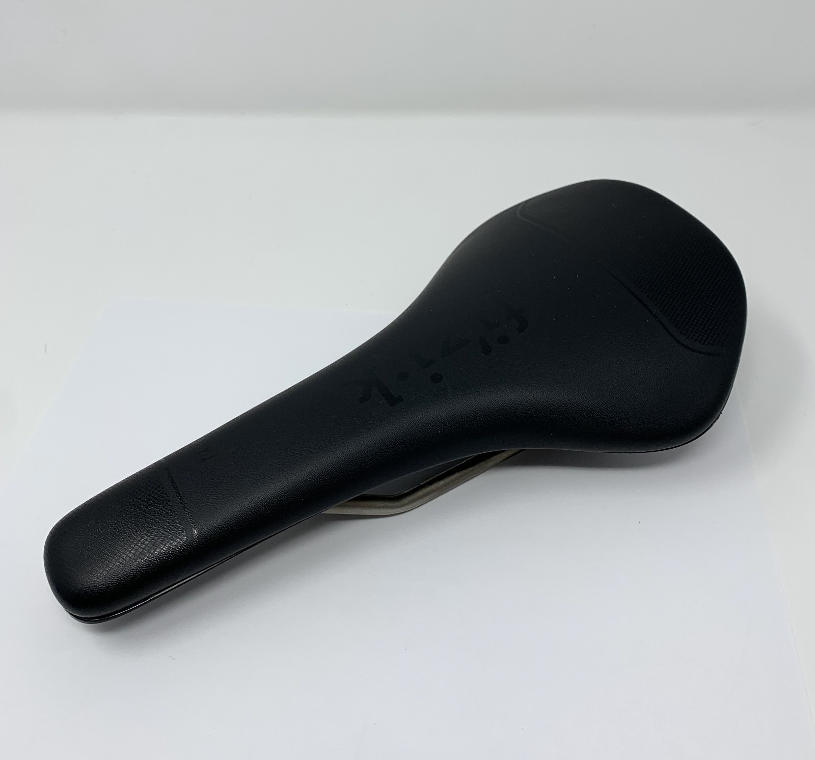 Fizik Taiga Regular Kium Saddle