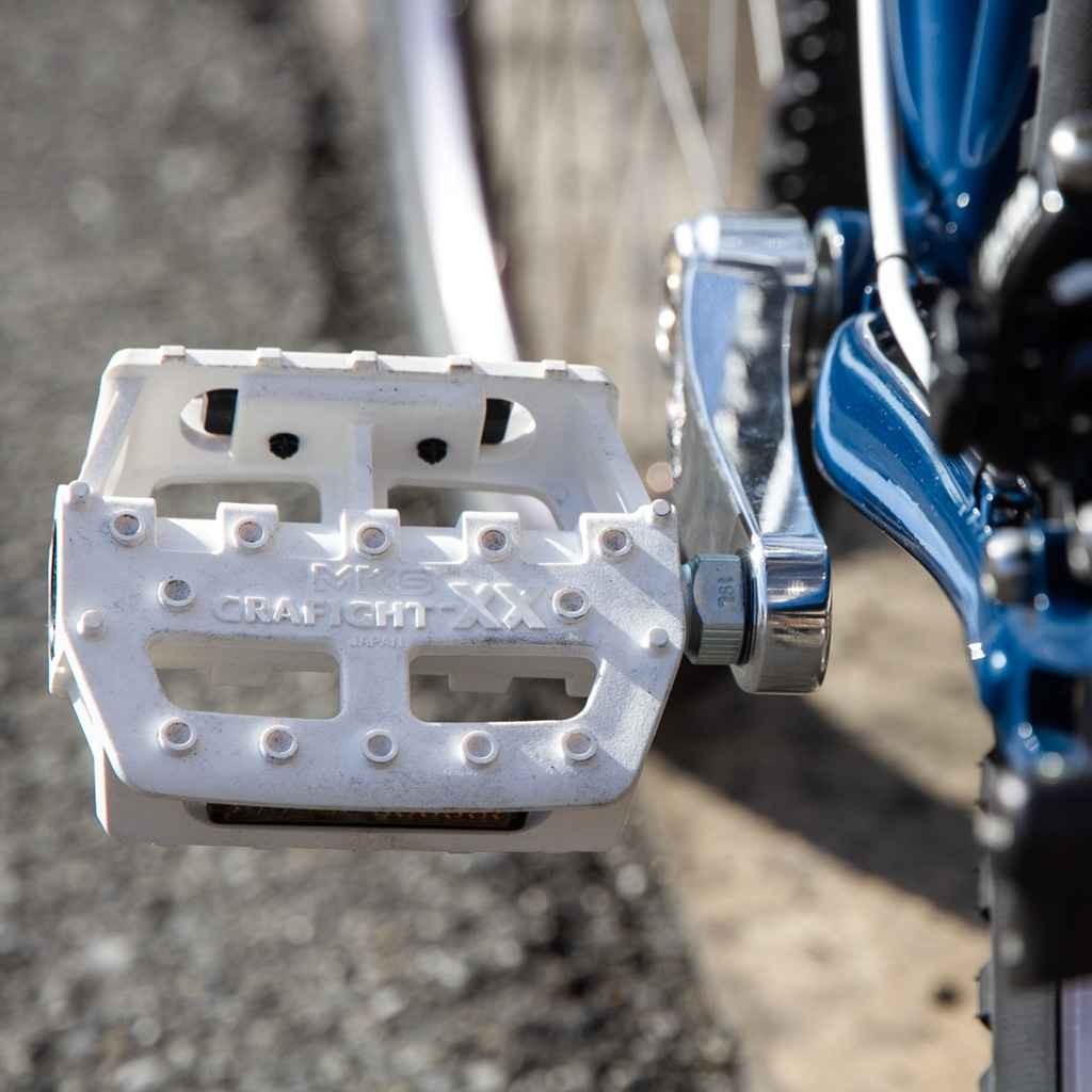 MKS Grafight-XX Pedals 9/16″ Concave Fiberglass/Composite Body White from Japan