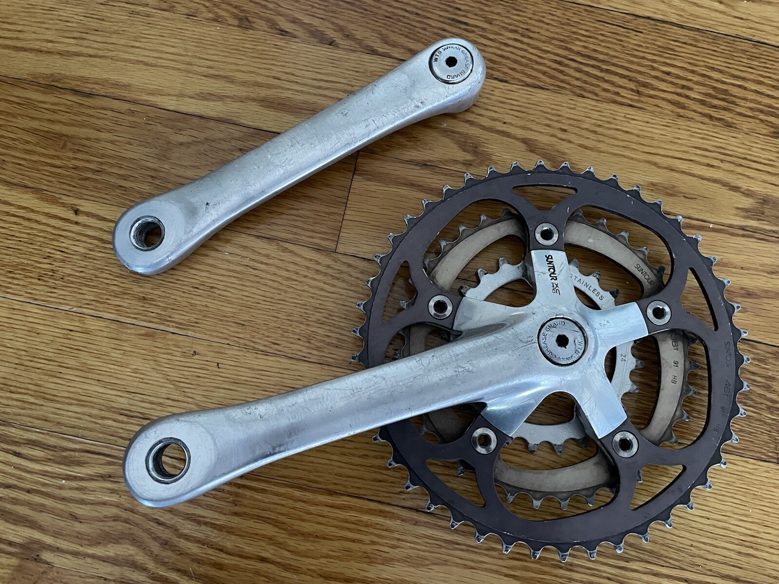 Suntour XC Pro Vintage MTB 175mm Crankset, 46-36-24, WTB Grease Guard Dust Caps