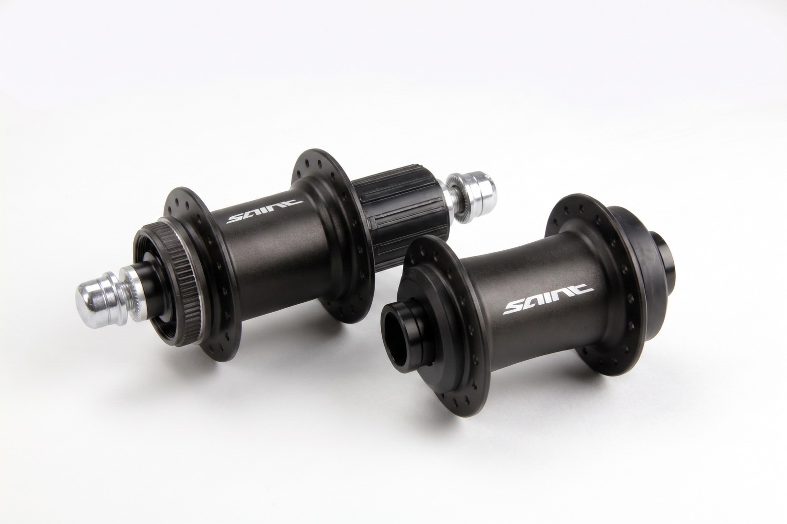 NOS Shimano Saint M800 Hub Set 32H 135x10mm 110x20mm Downhill MTB w/ Axle