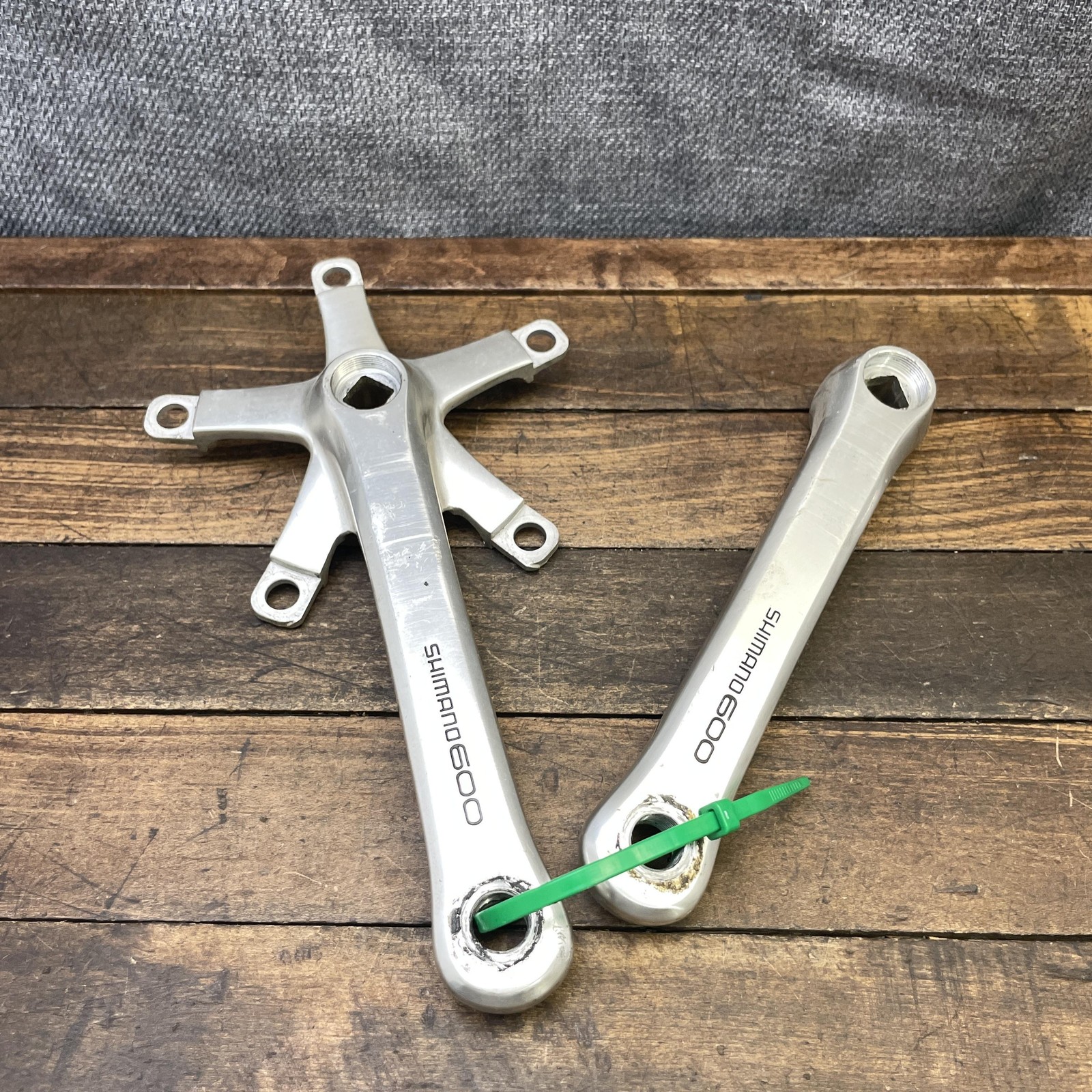 Vintage Shimano 600 FC-6207 Crankset 165mm 130 BCD Square Taper Arms Japan 80s