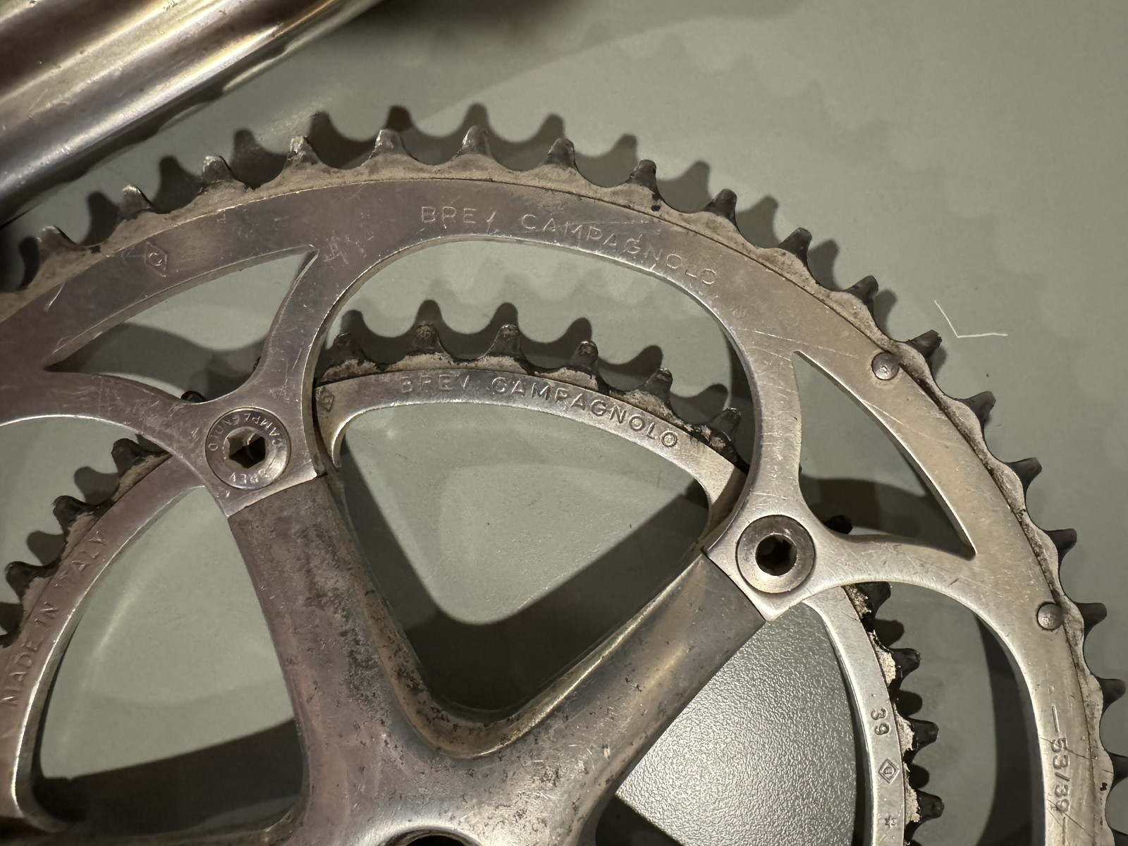CAMPAGNOLO RECORD CRANKSET DOUBLE 53-39 TOOTH 10 OR 9 SPD. 172.5 MM ARMS, USED!