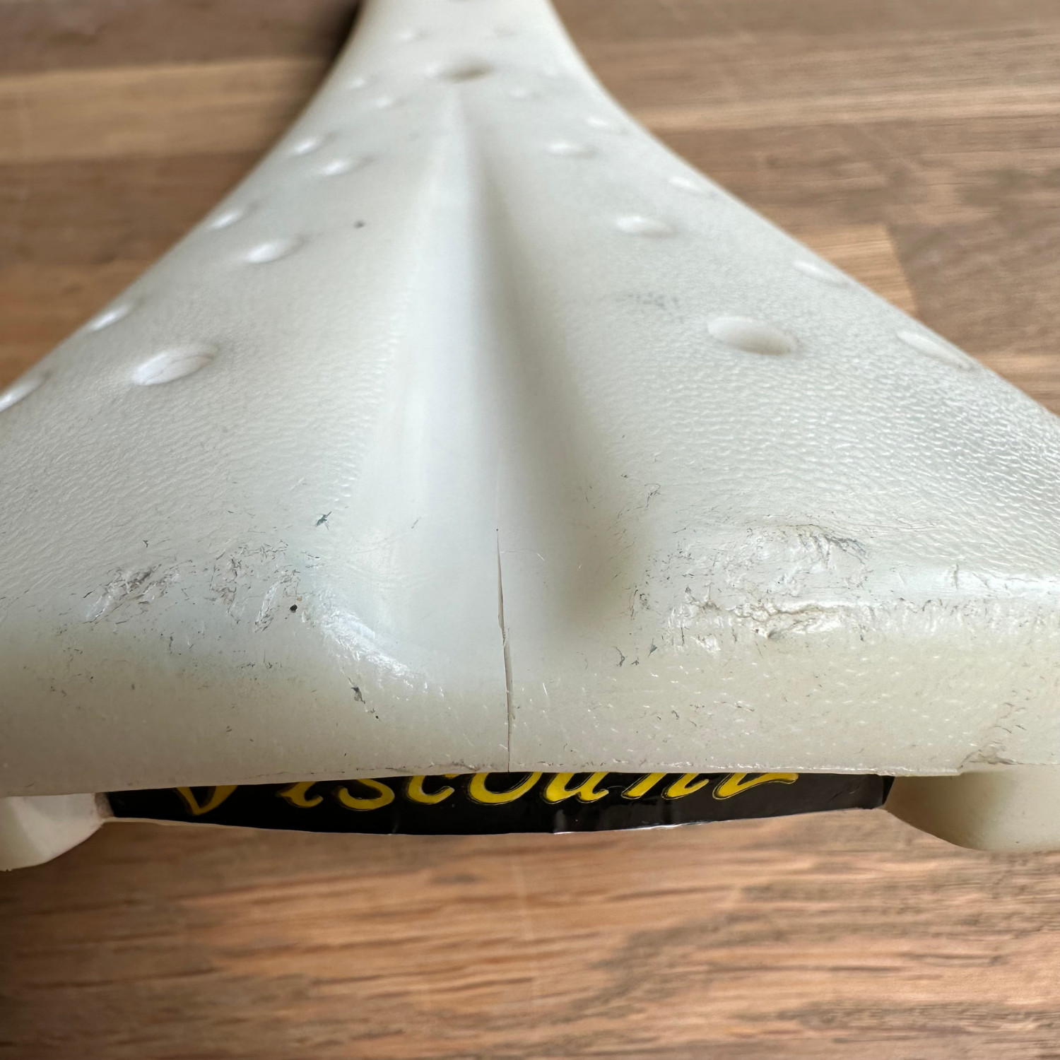 Viscount Dominator Seat 2166 CRACK BMX Old School Freestyle White Taiwan