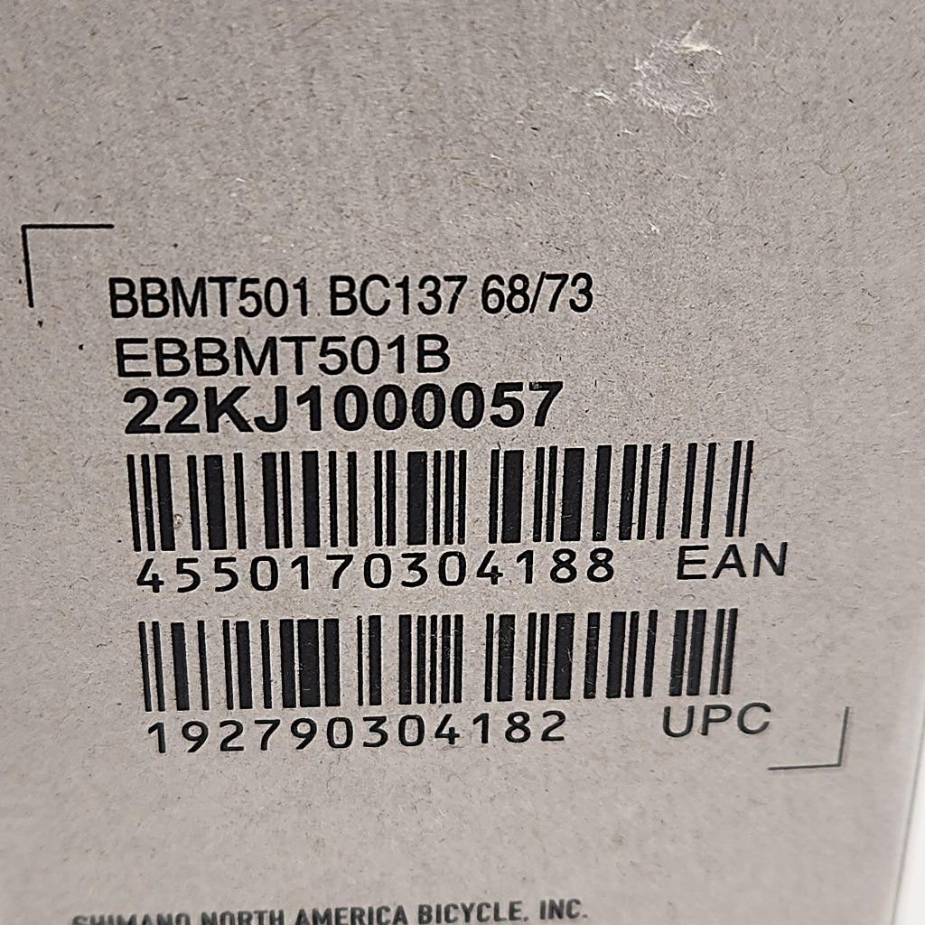 Shimano BB-MT501 English Bottom Bracket 68/73mm fits Hollowtech II Spindle Black