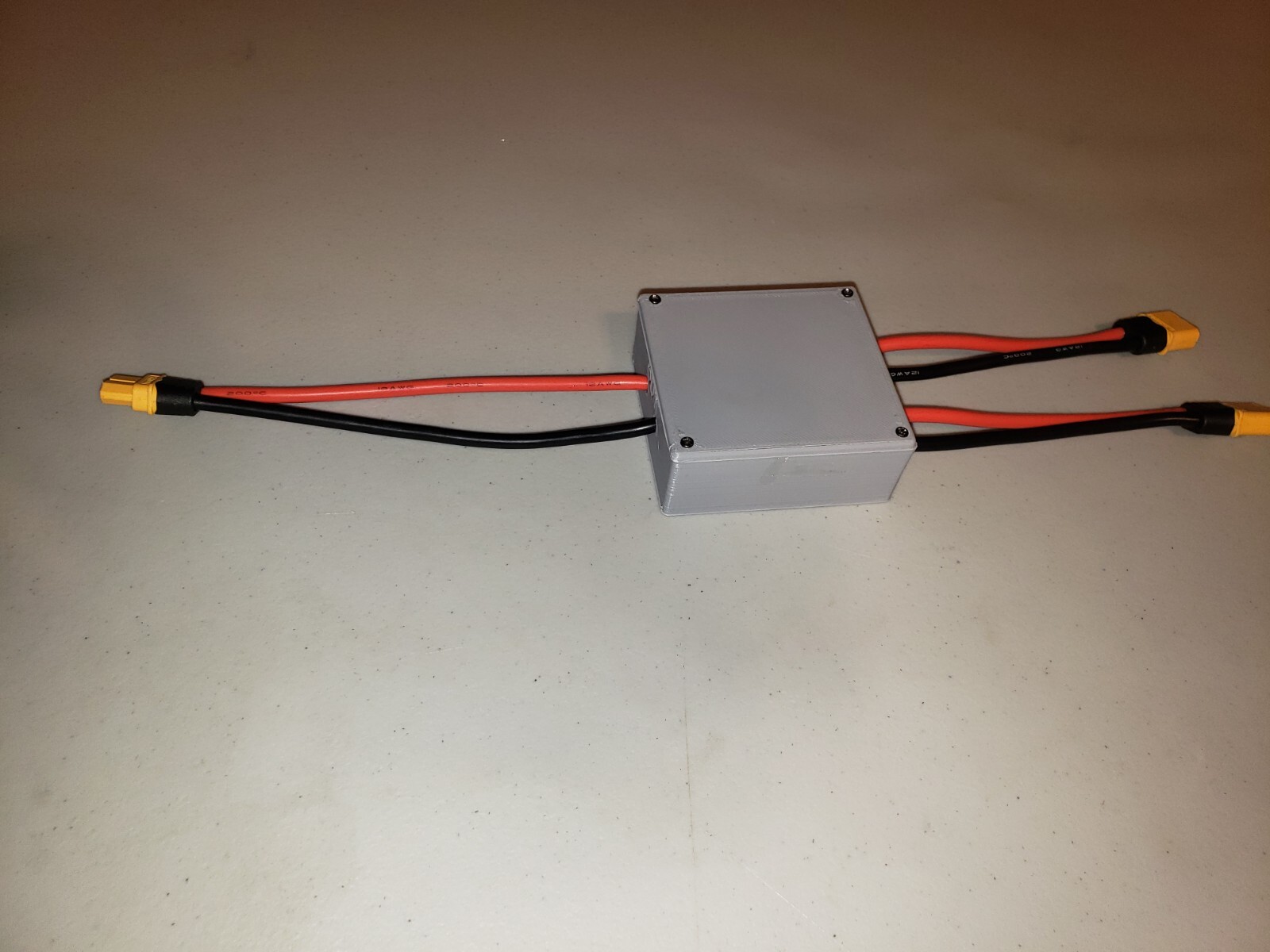 E-Bike Multi-Battery Discharge Converter for 2 batteries XT60 