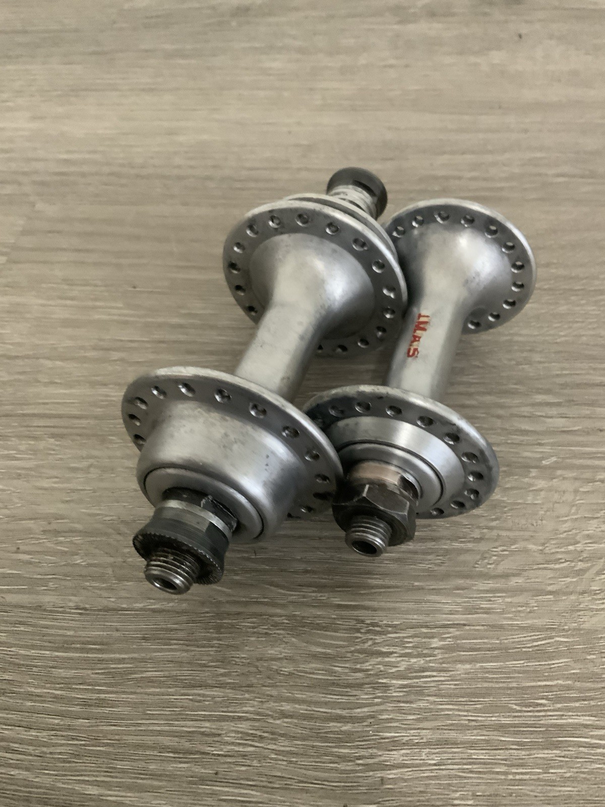 OMAS HUB SET 36 HOLE 100-126 MM SPACING BRITISH THREADED