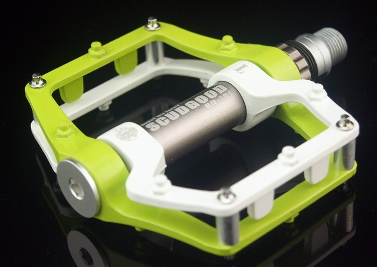 Aluminum Road MTB Mountain Bike Bicycle Pedal 3 Bearing Flat Pedals White Green